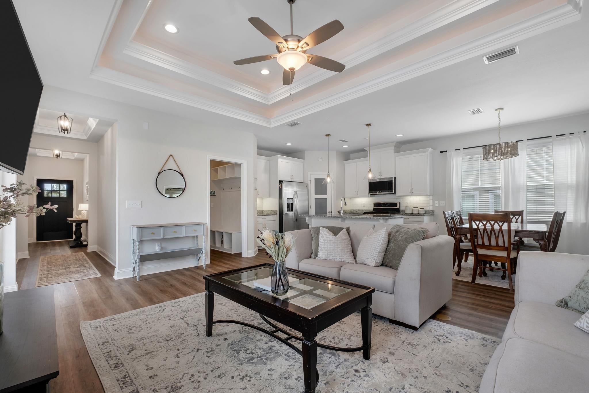 2564 Mount Vernon Lane