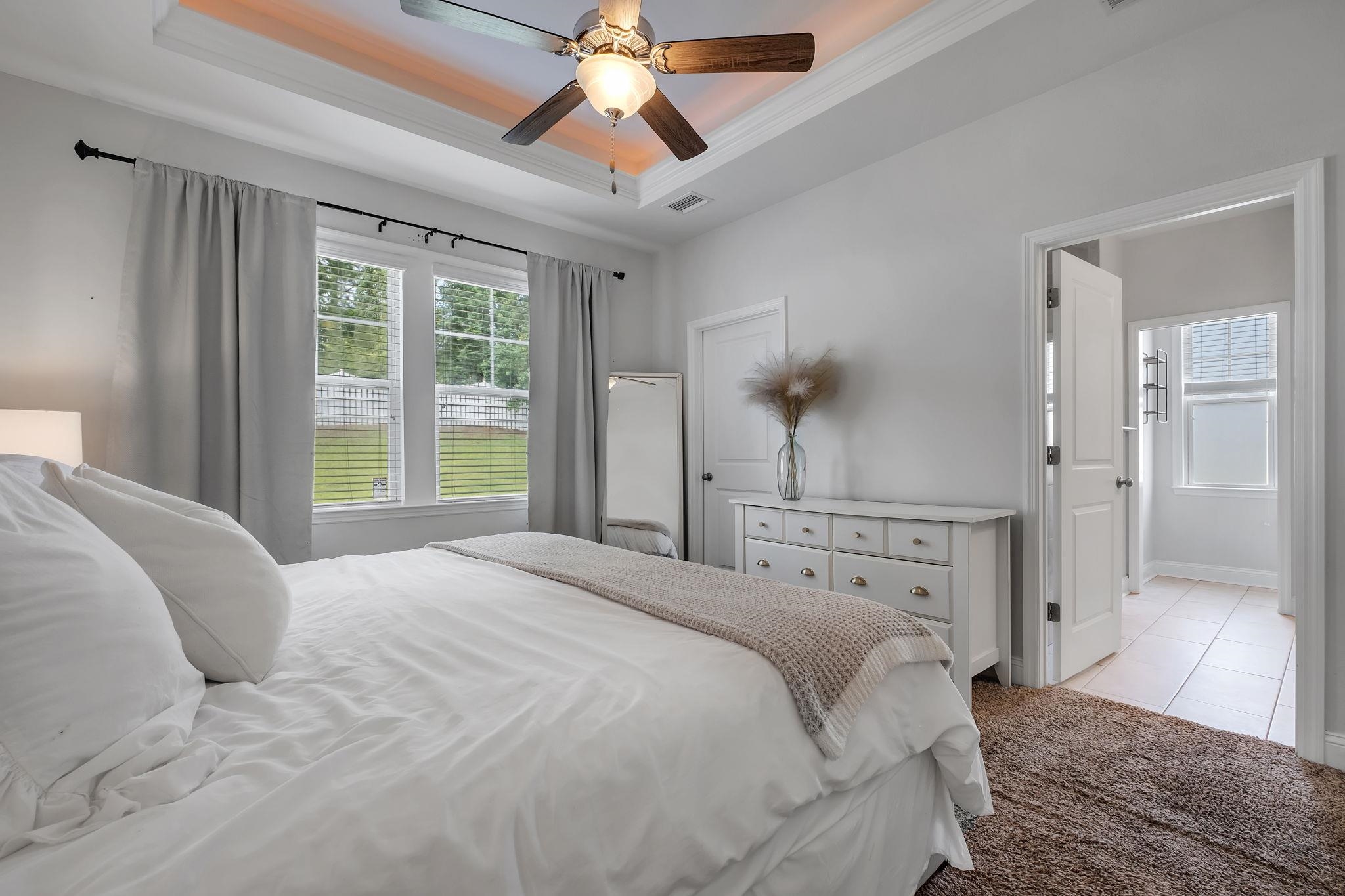 2564 Mount Vernon Lane