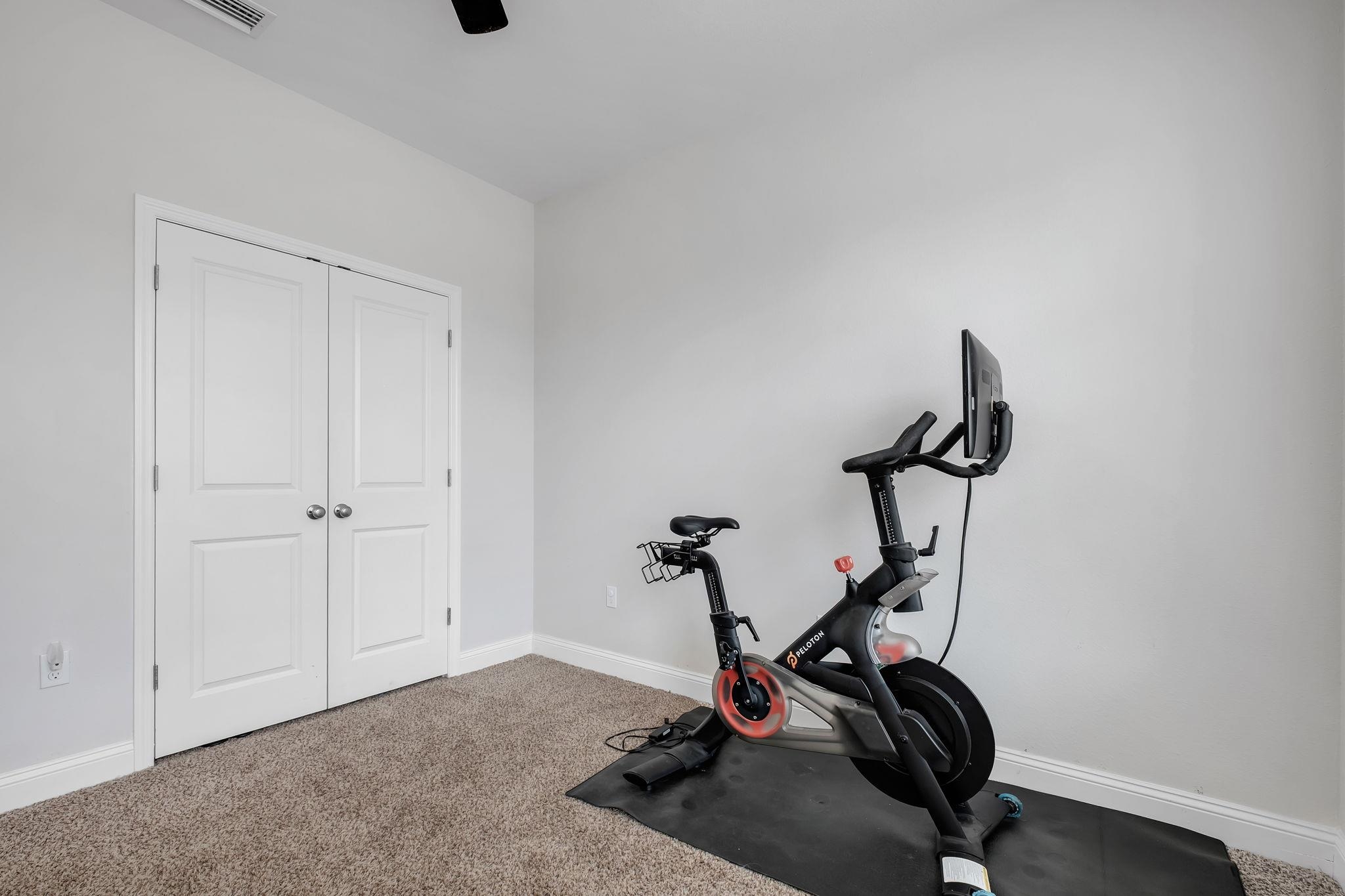 2564 Mount Vernon Lane