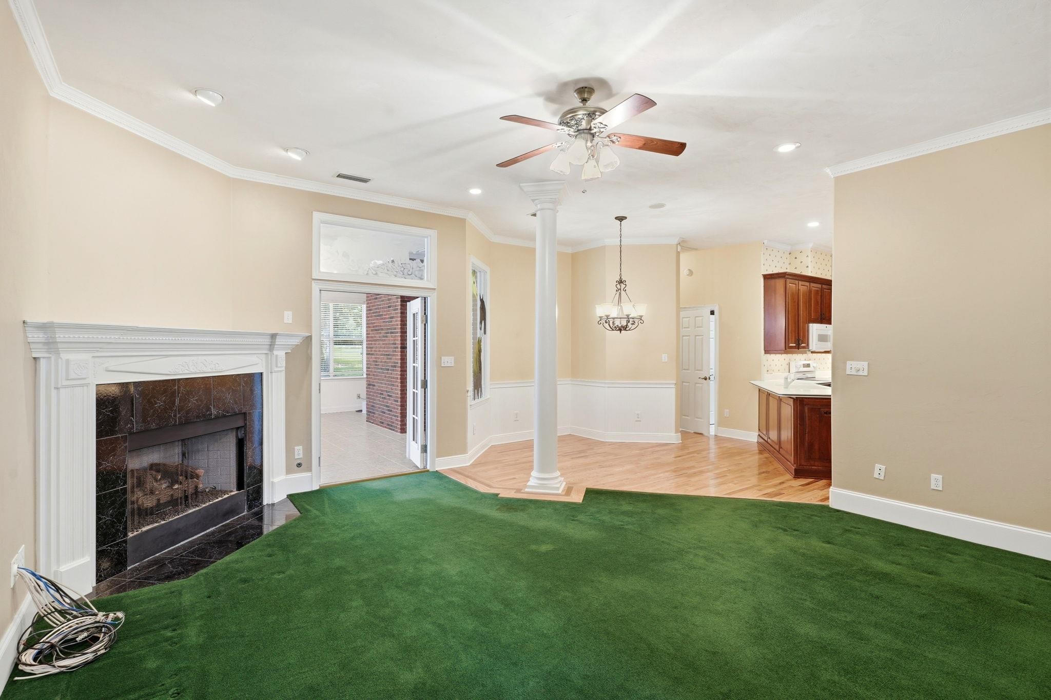 4084 FAIRHILL Way