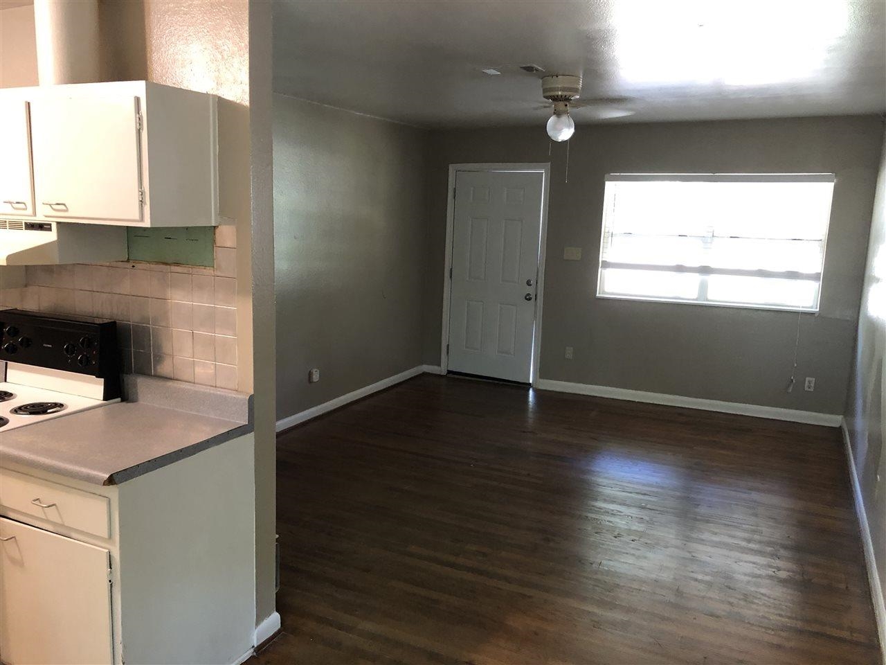 1811 Atkamire Drive Unit: -