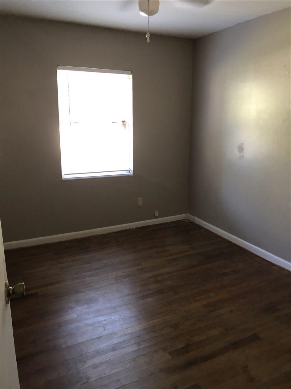 1811 Atkamire Drive Unit: -