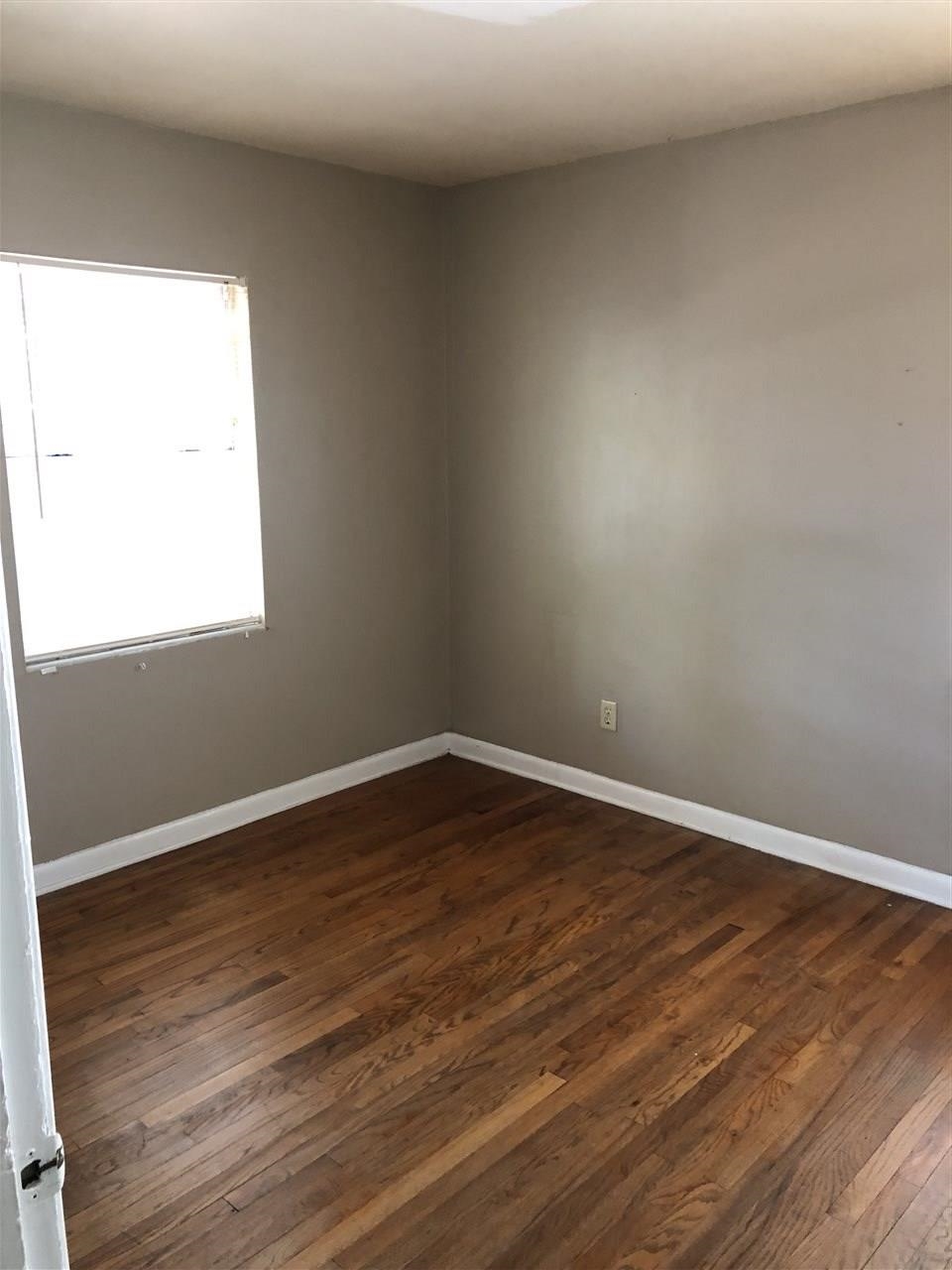 1811 Atkamire Drive Unit: -