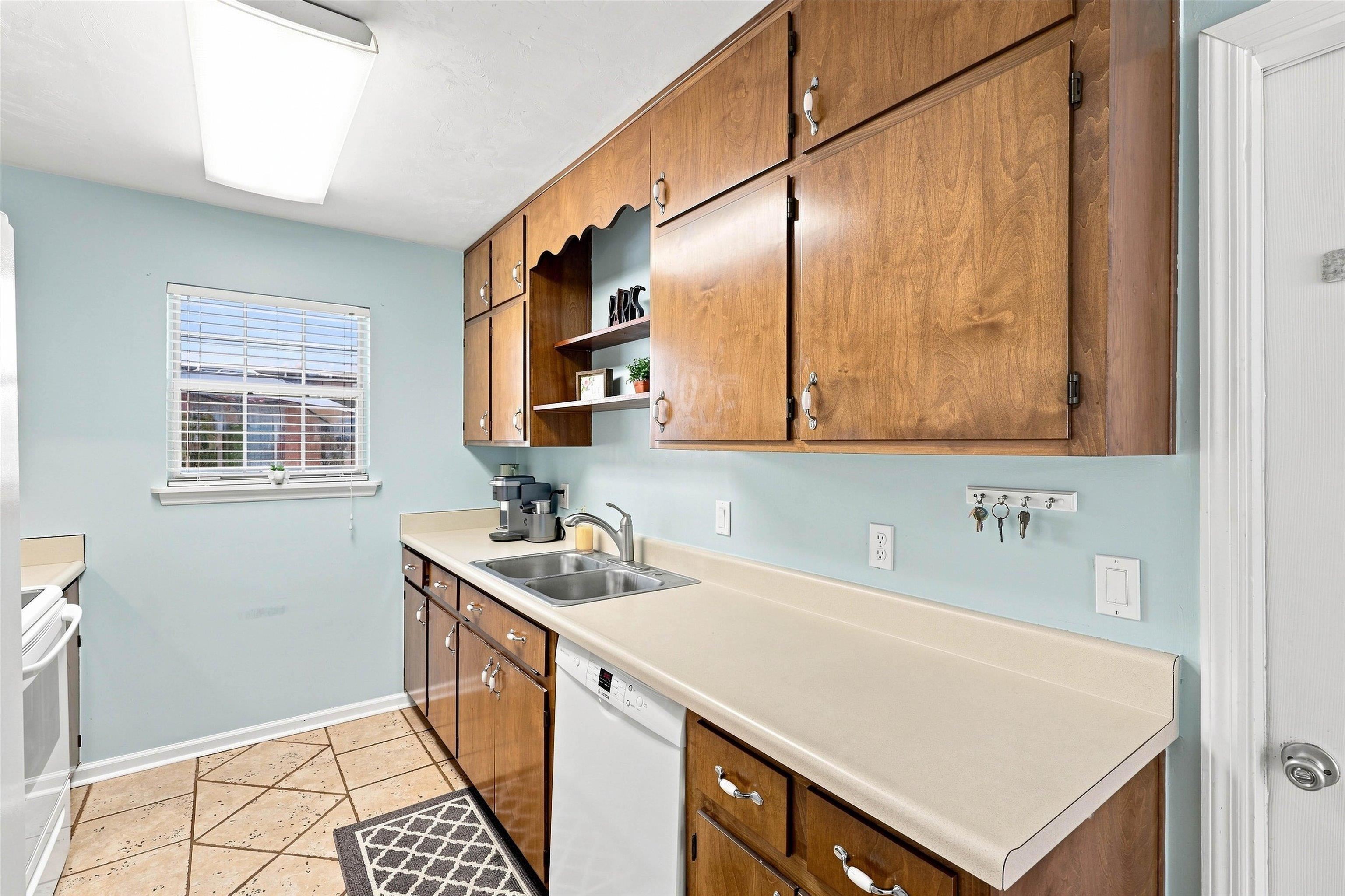 1512 Bent Willow Drive