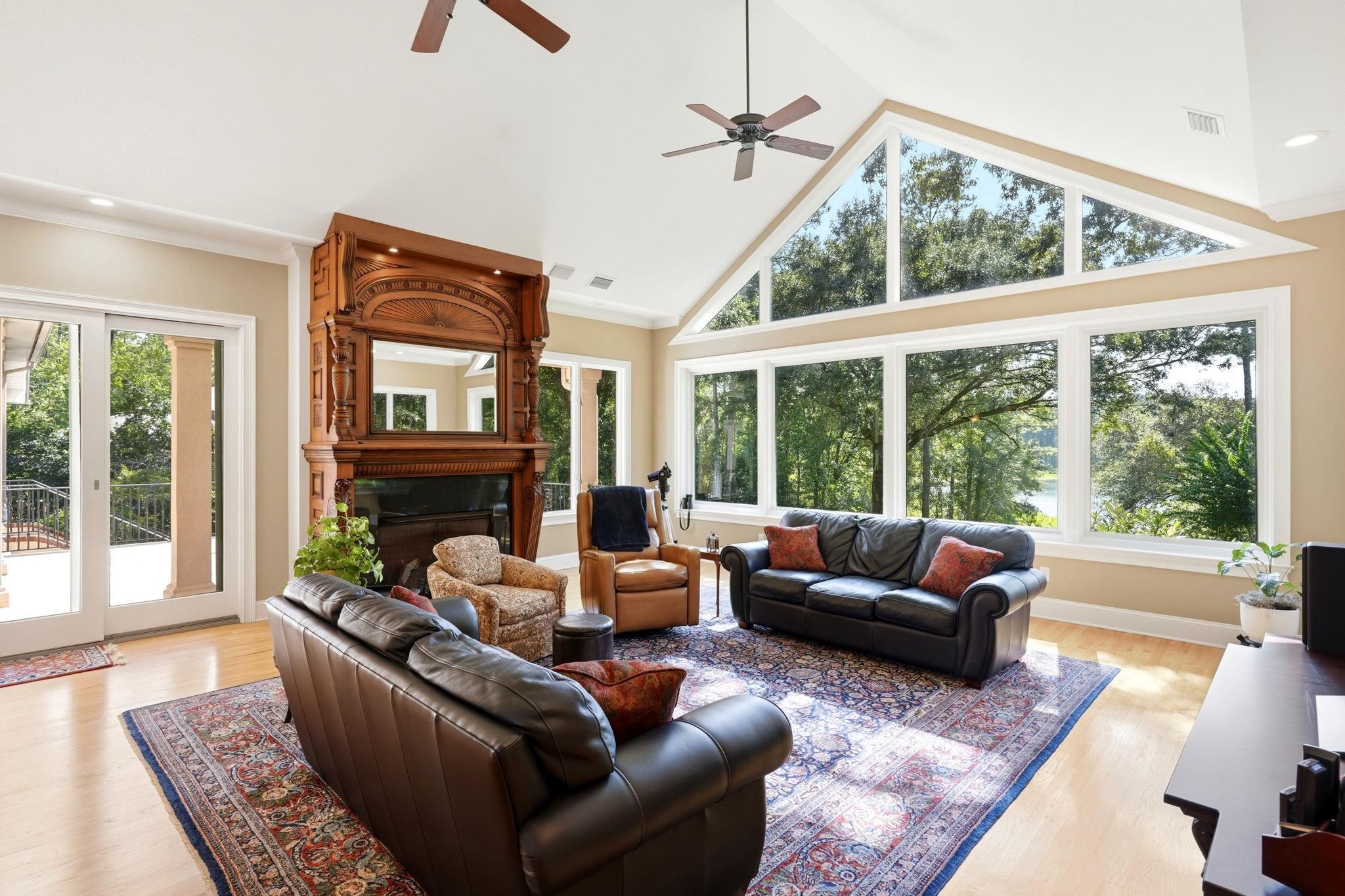 307 ROSEHILL Drive