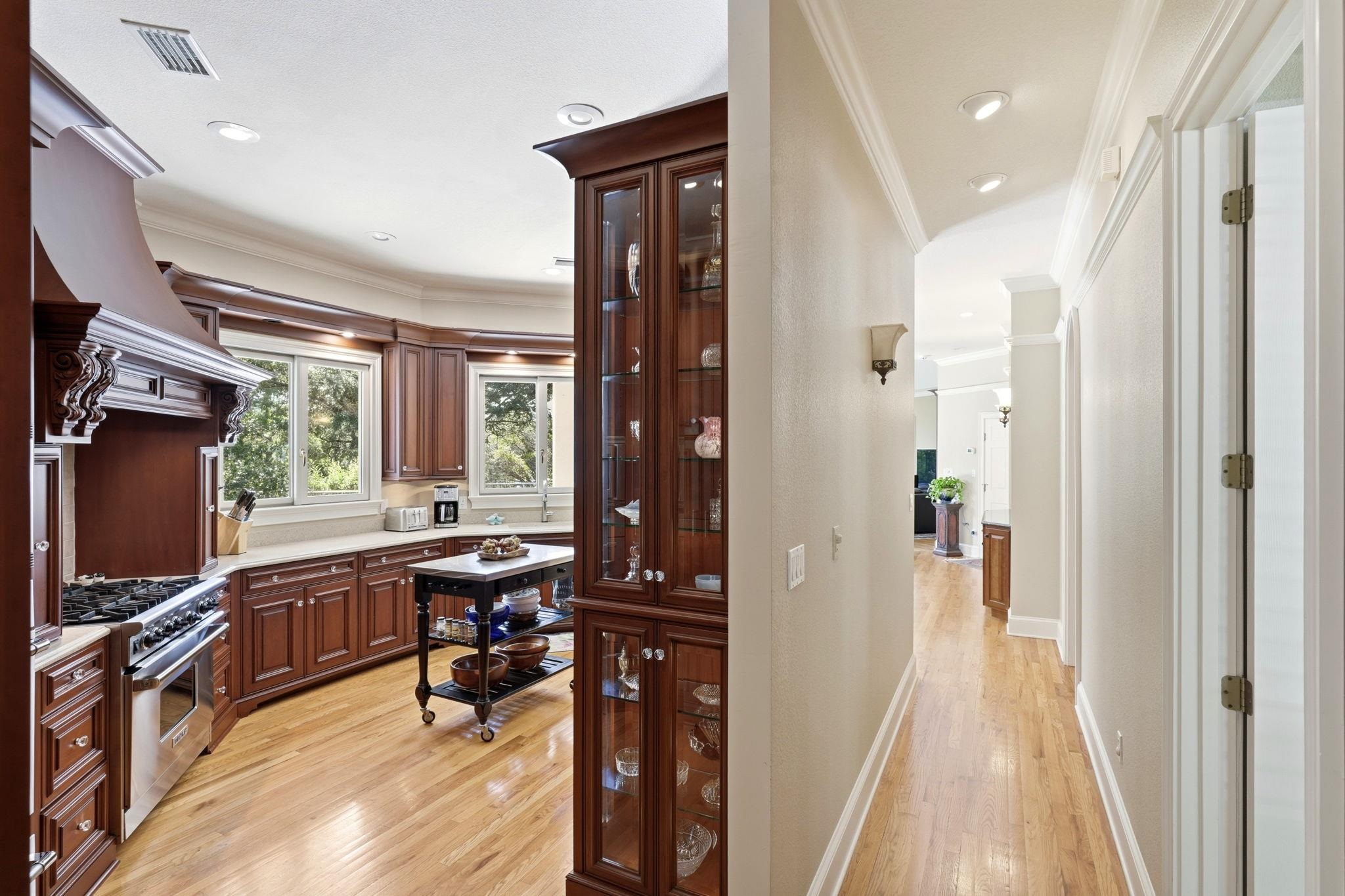 307 ROSEHILL Drive