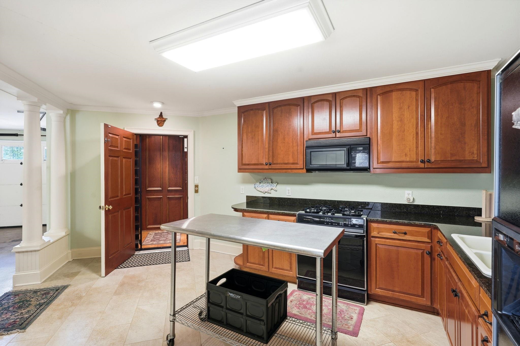 307 ROSEHILL Drive
