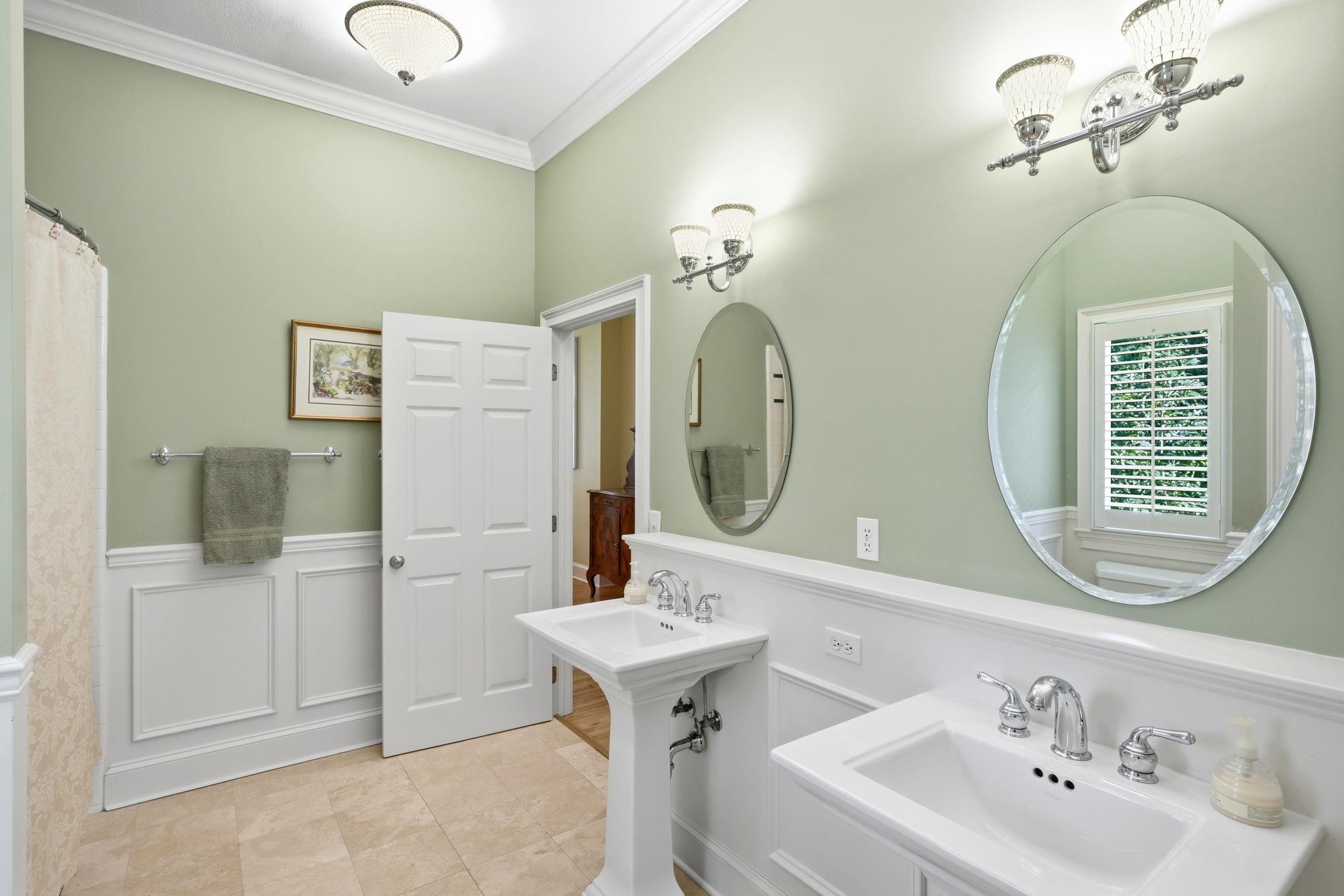 307 ROSEHILL Drive