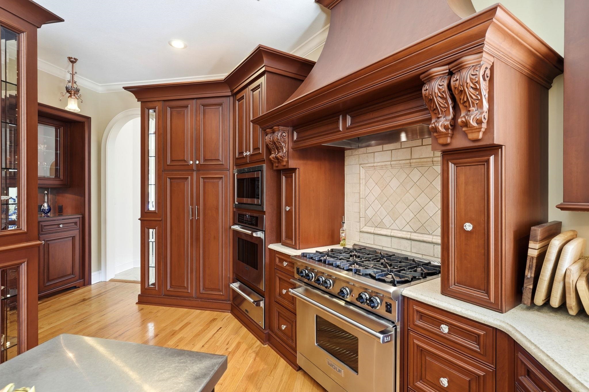 307 ROSEHILL Drive