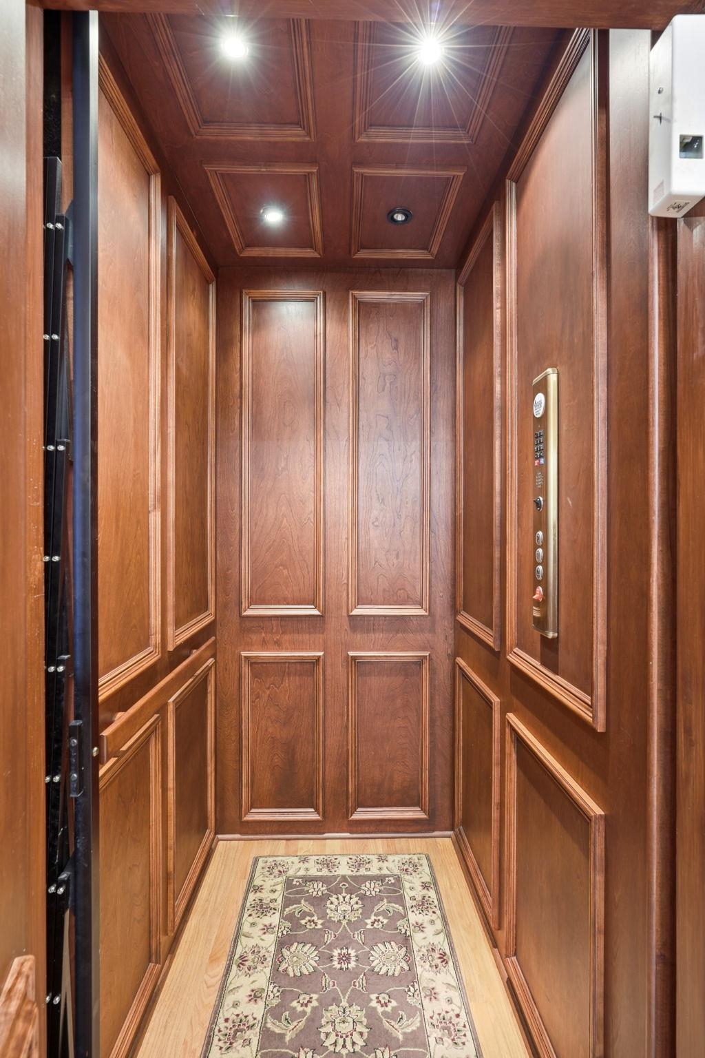 307 ROSEHILL Drive