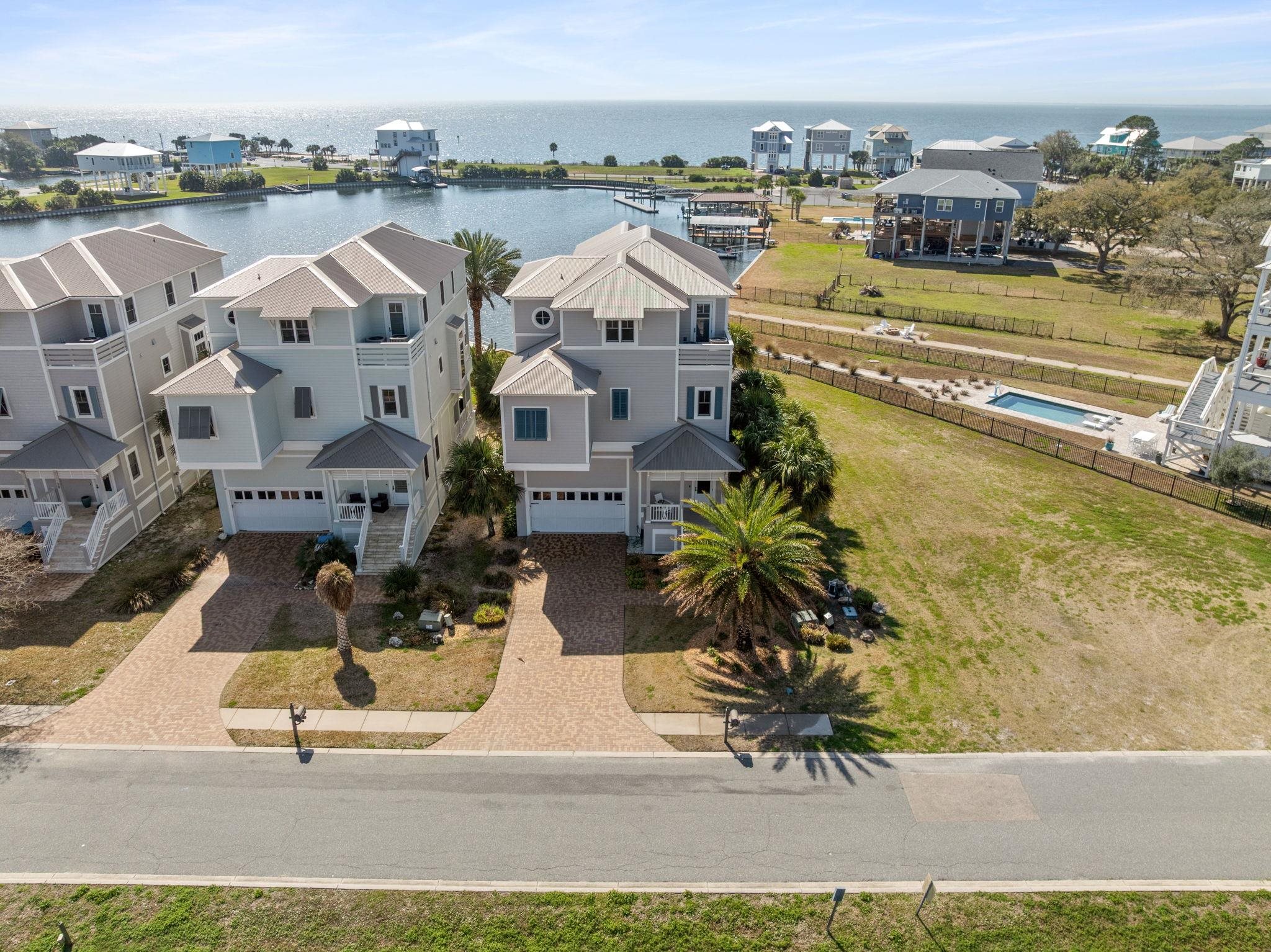 23 WALKER CREEK Drive