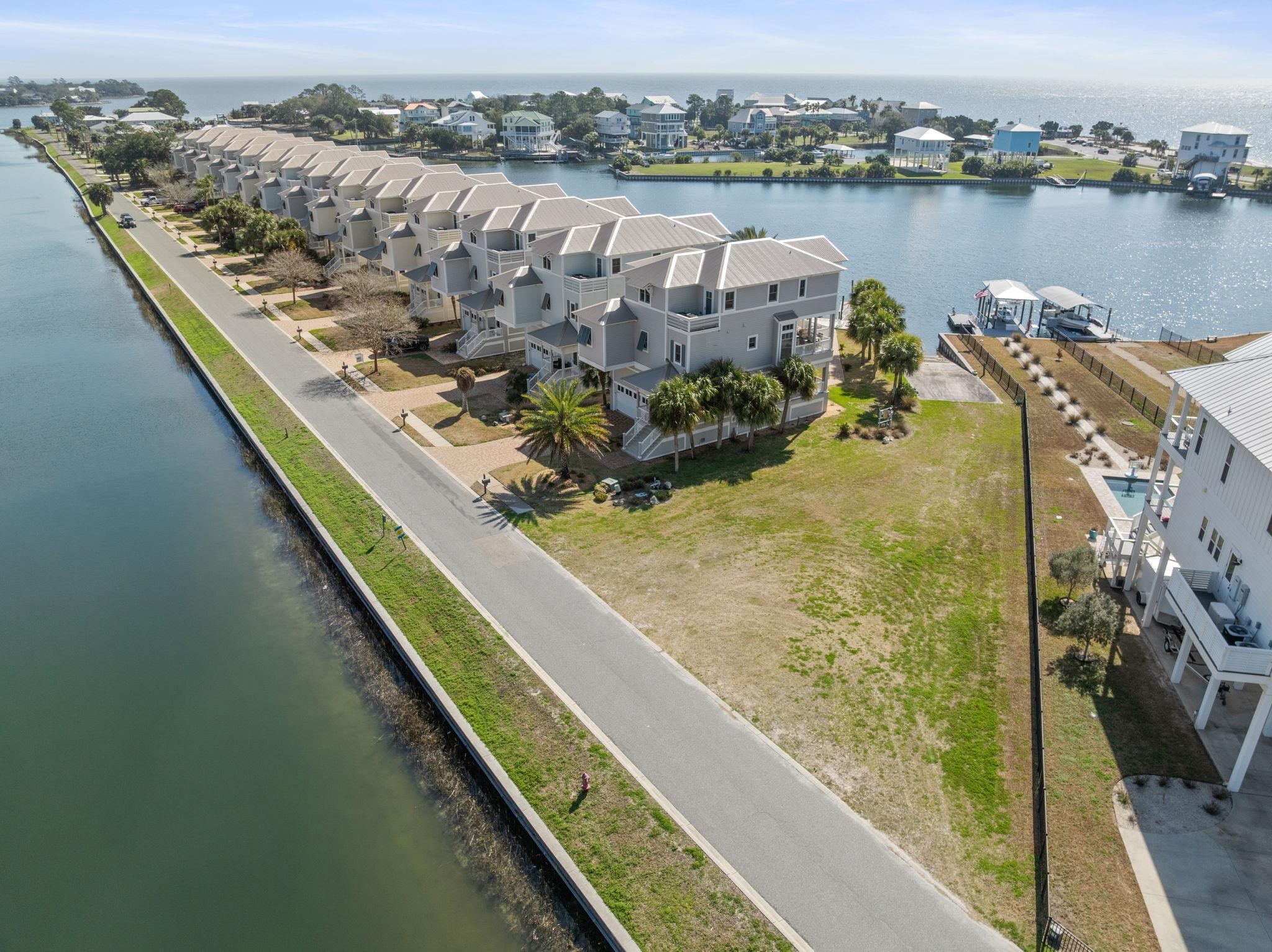 23 WALKER CREEK Drive