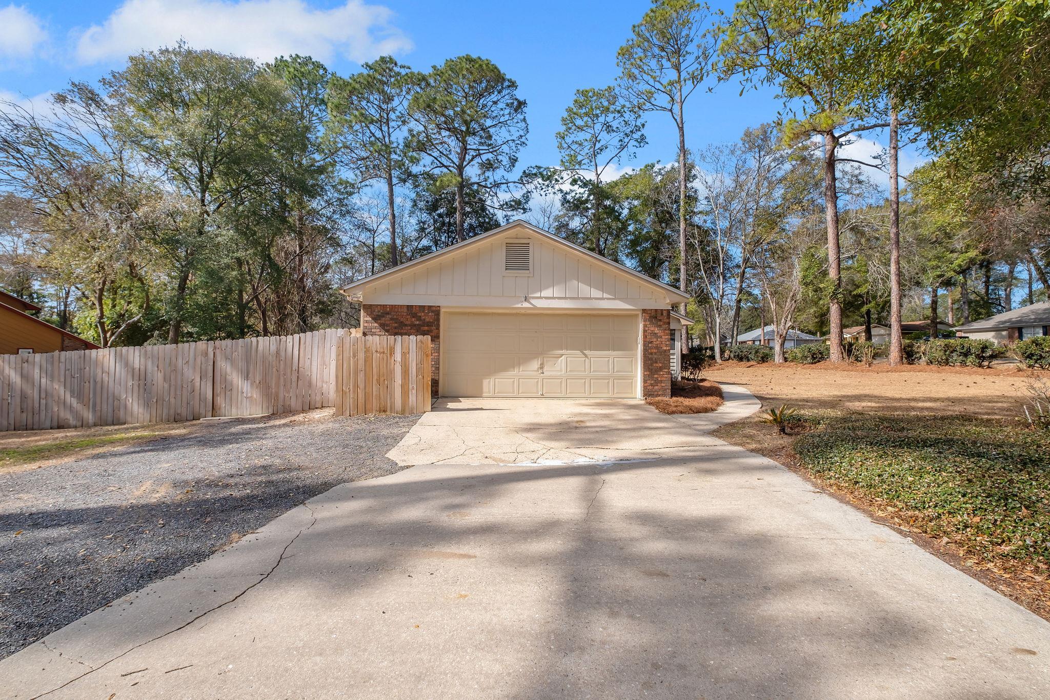 3141 N Shannon Lakes Drive