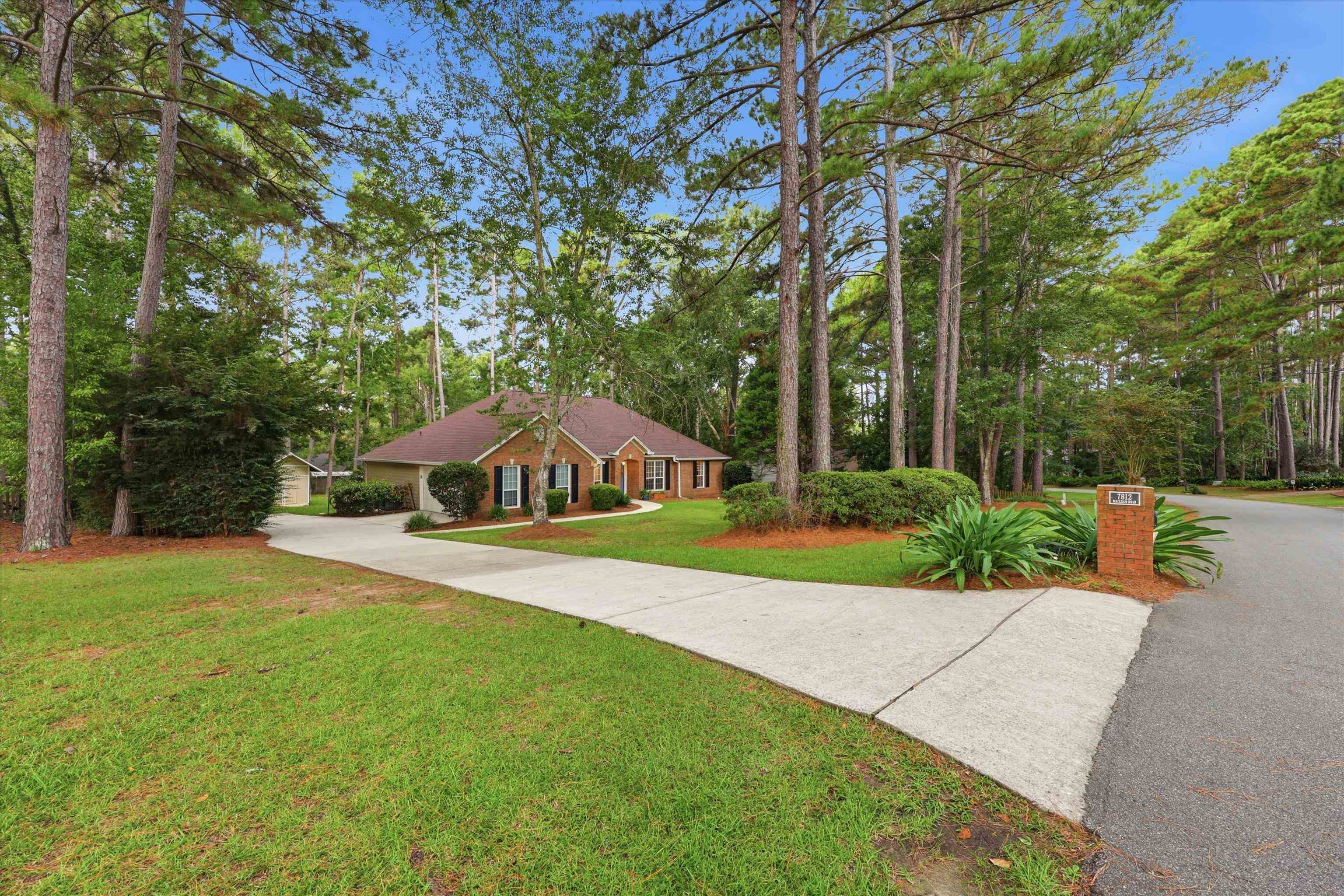 7812 Maclean Road