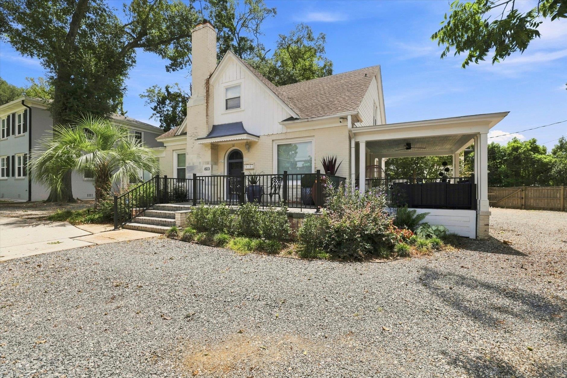 603 E Park Avenue