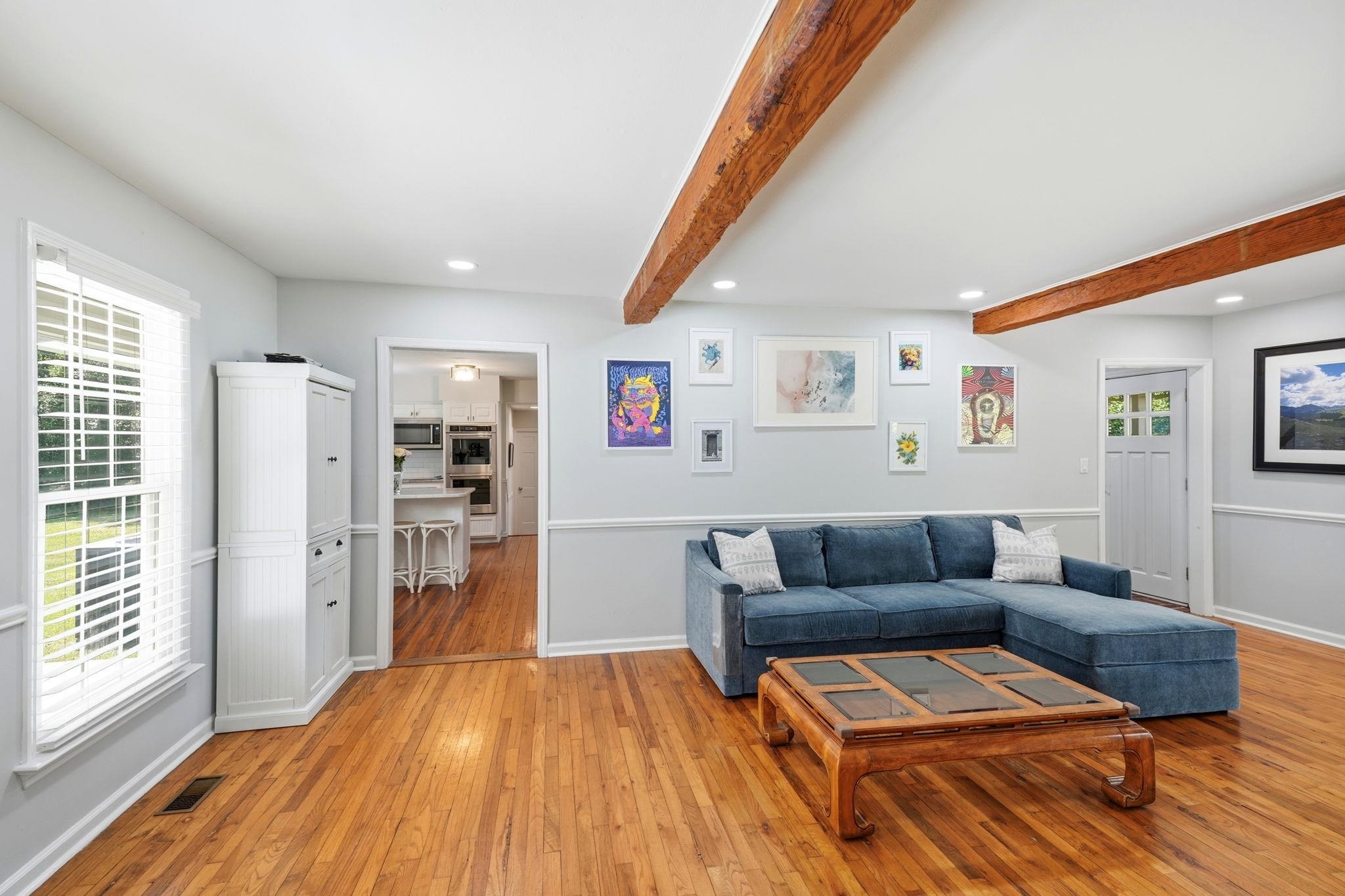 3313 NORTHSHORE Circle