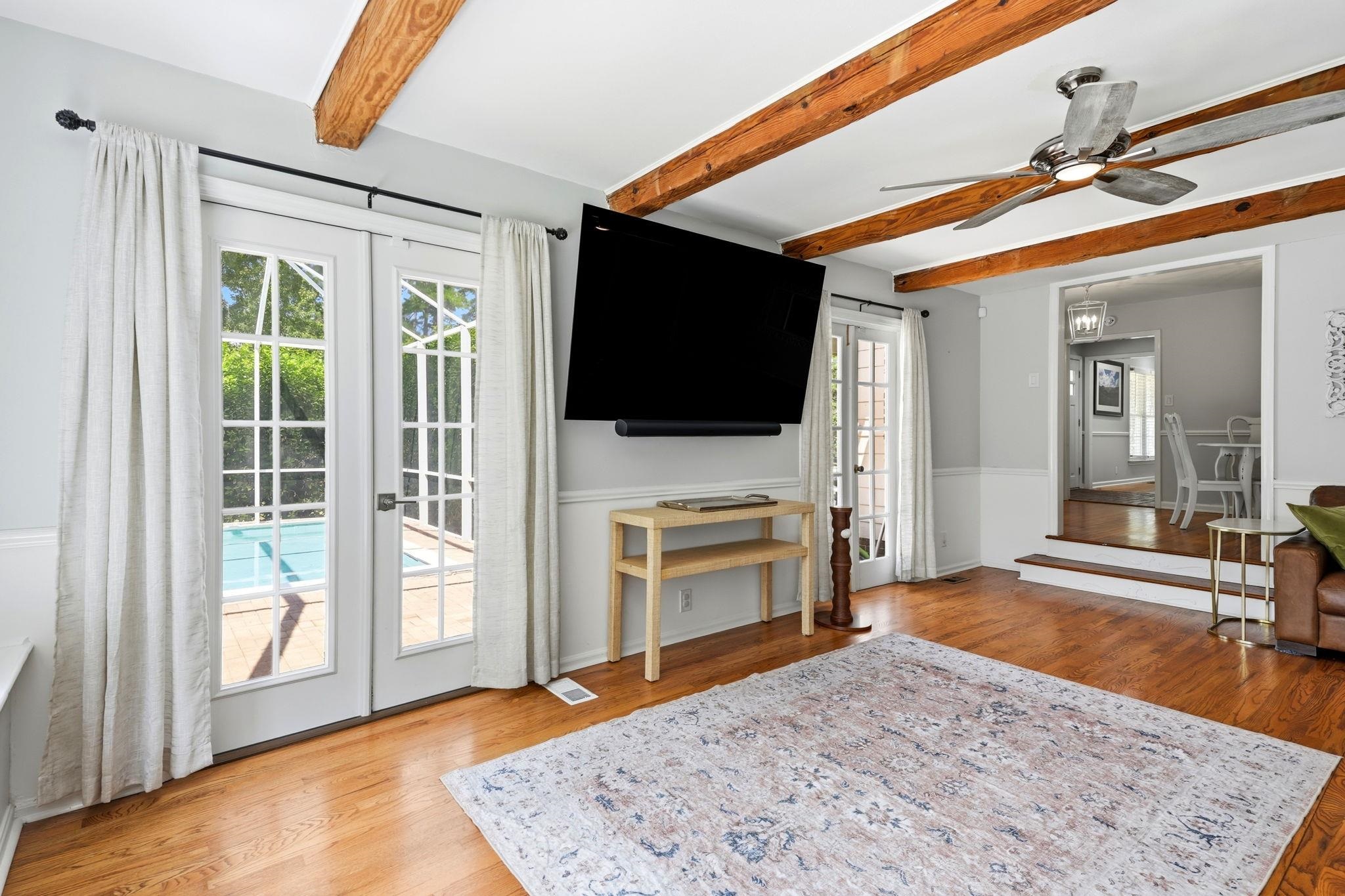 3313 NORTHSHORE Circle
