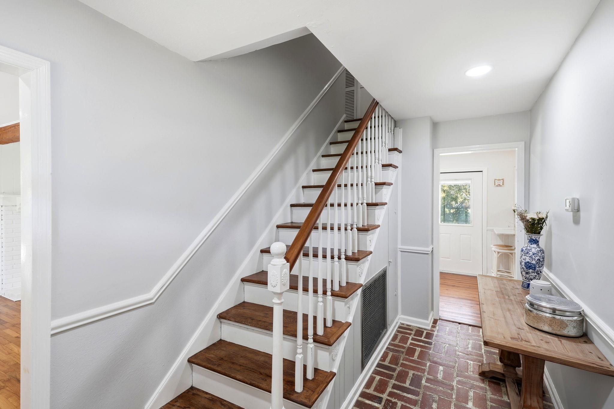 3313 NORTHSHORE Circle
