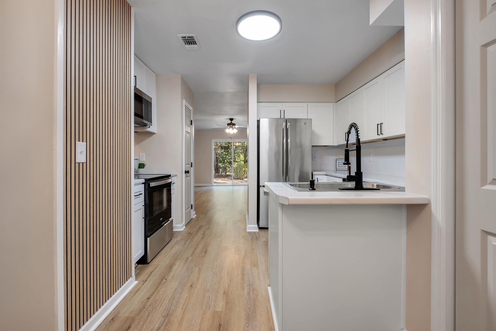 4439 Stratfordshire Court