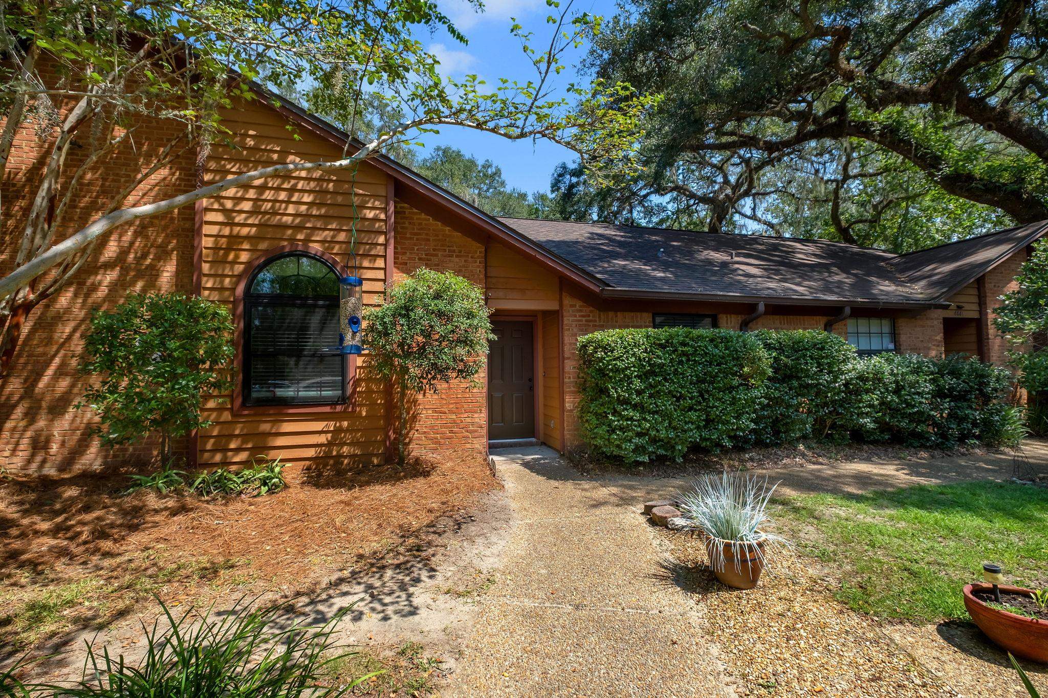 4439 Stratfordshire Court