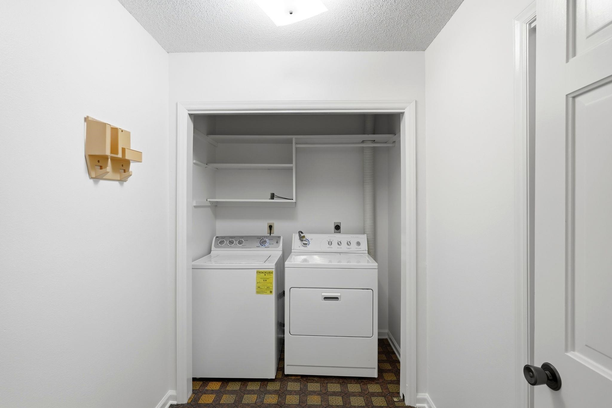2514 BETTON WOODS Drive