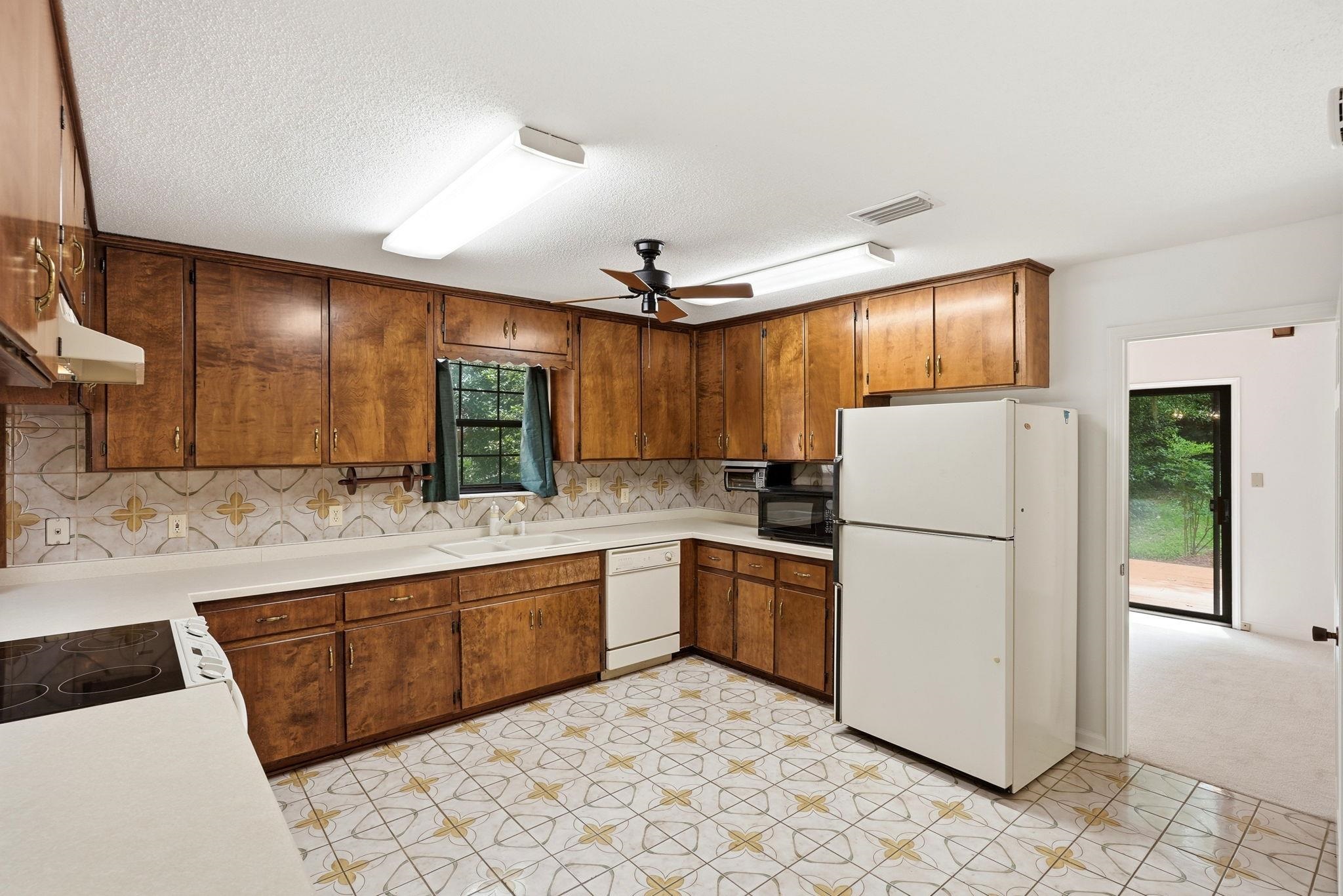 2514 BETTON WOODS Drive