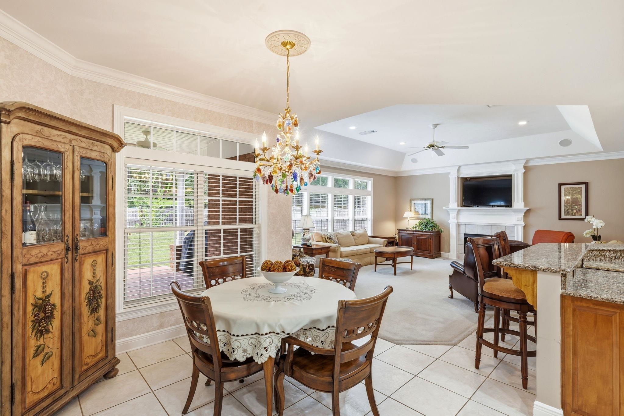 8144 GLENMORE Drive