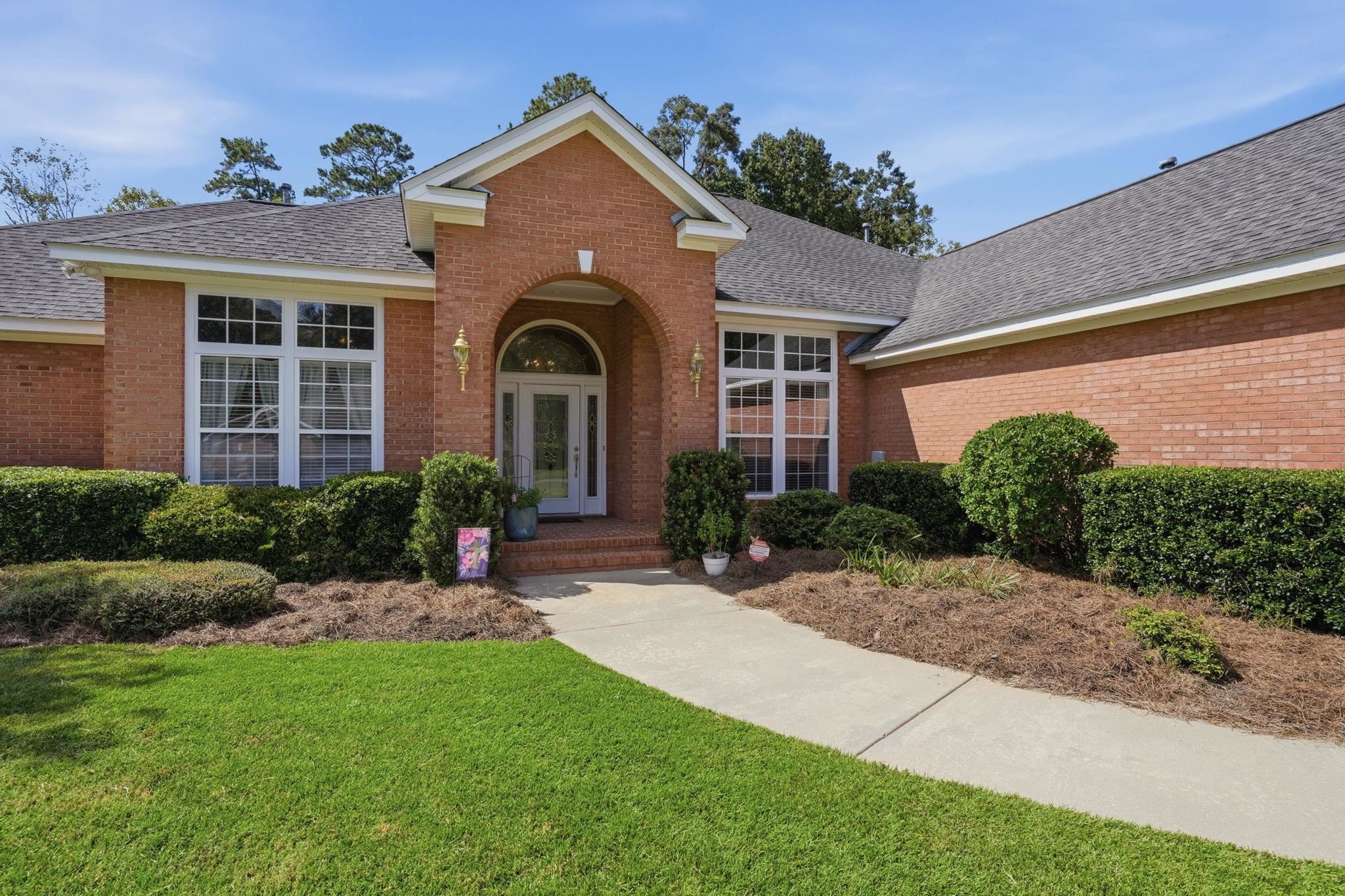 8144 GLENMORE Drive