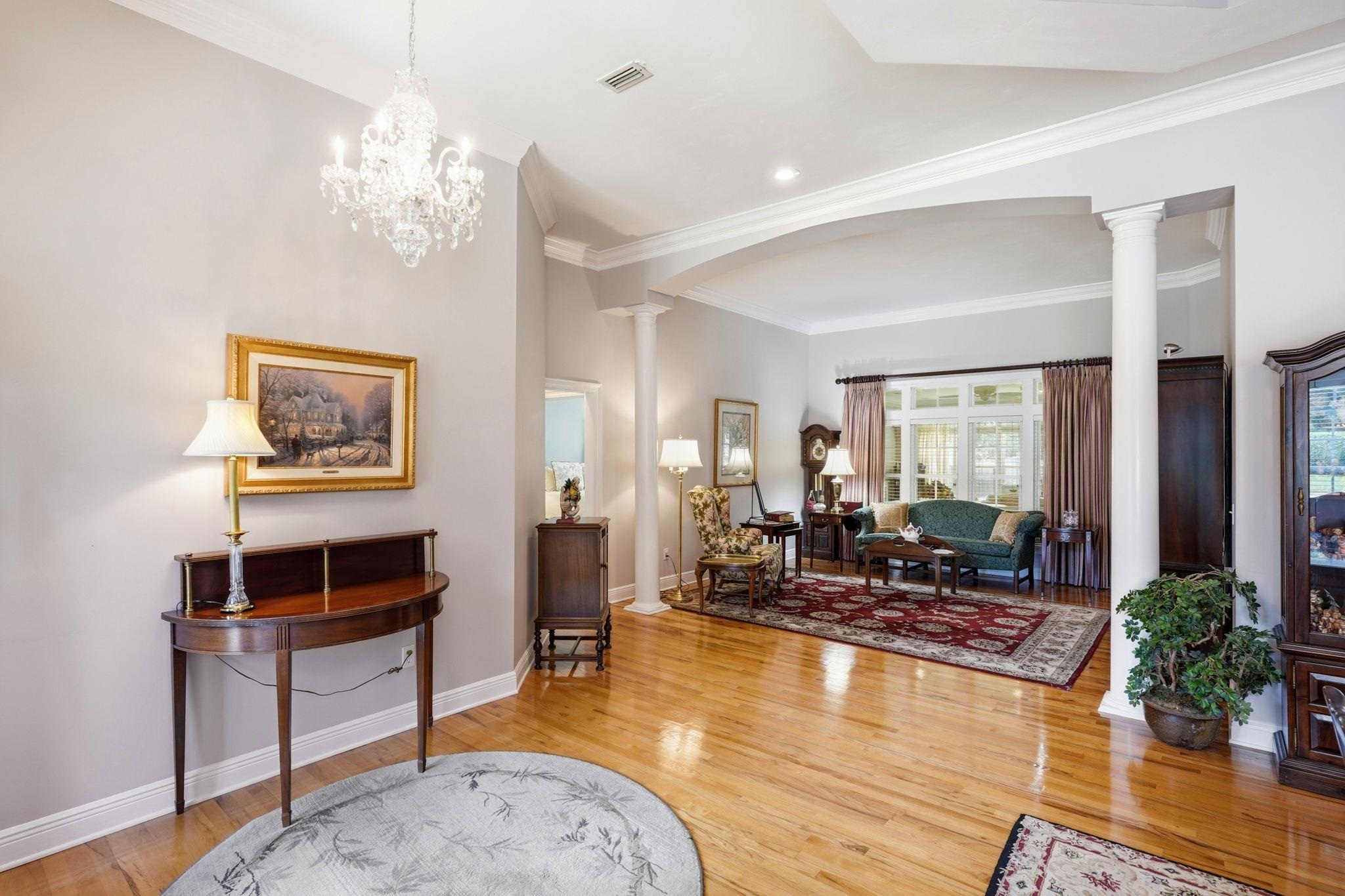 8144 GLENMORE Drive