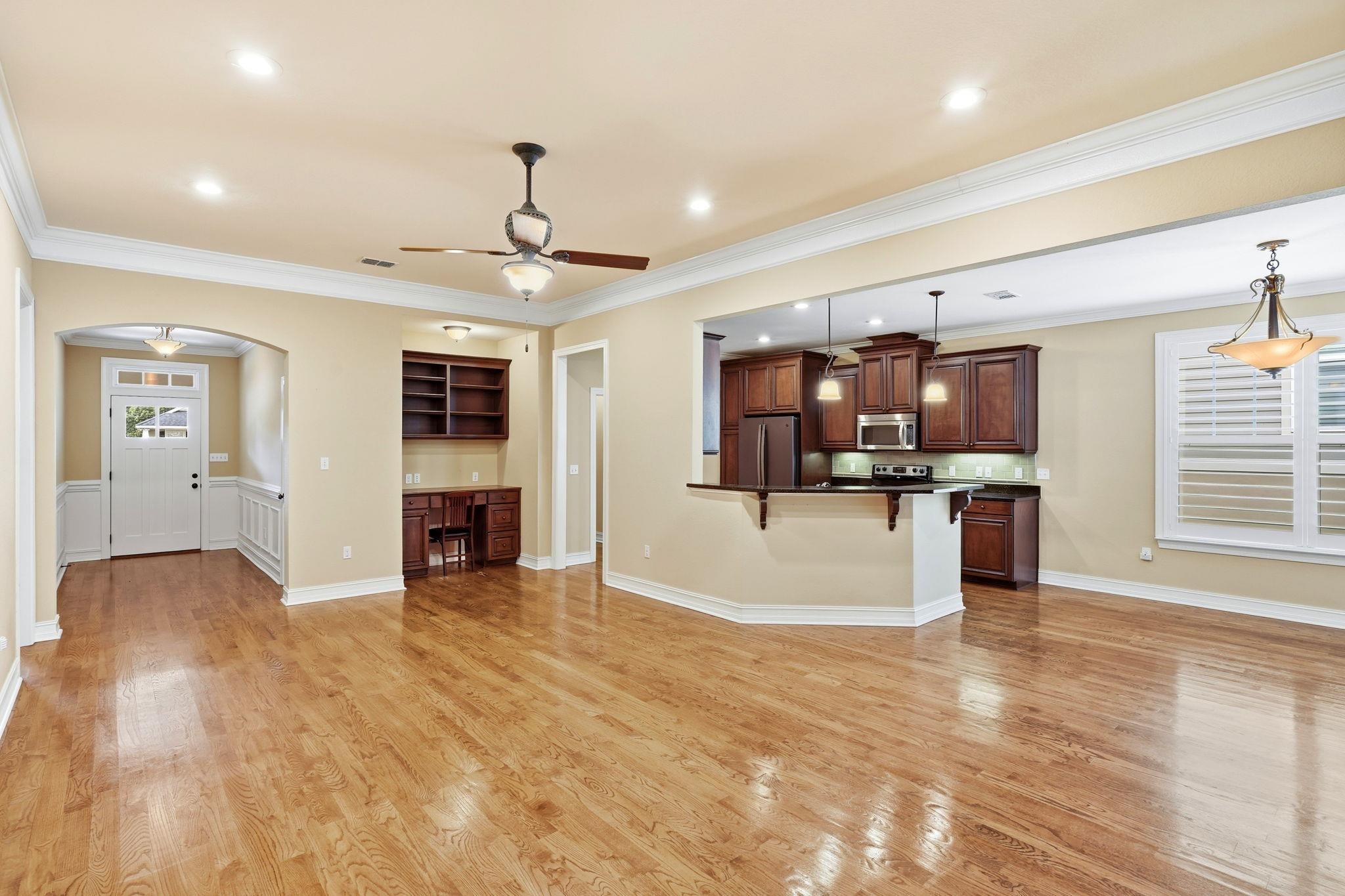 2640 MANASSAS Way