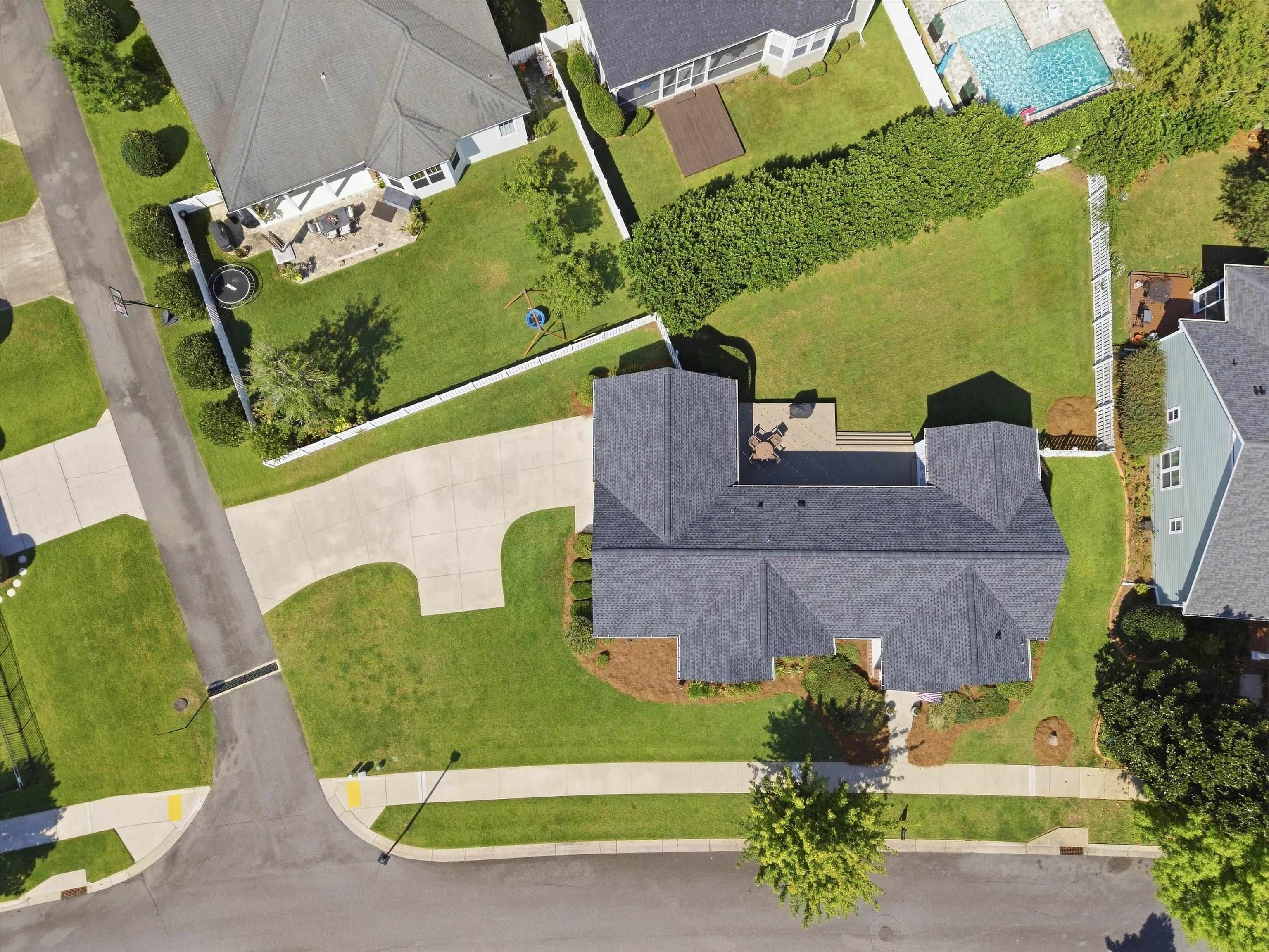 2460 Lantana Lane