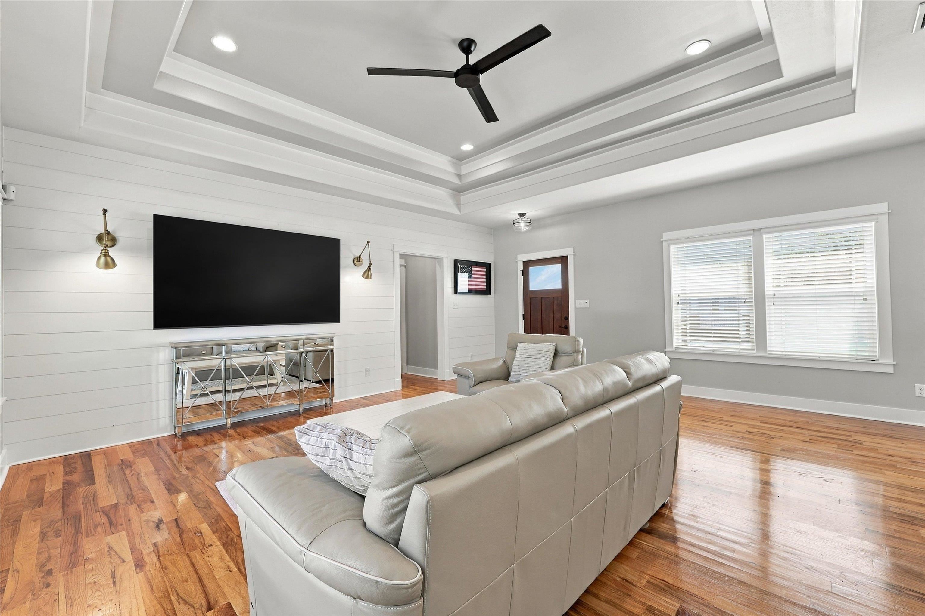 2460 Lantana Lane