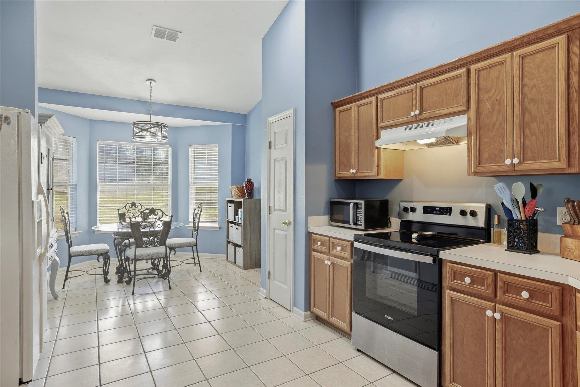 5700 Emma Lane