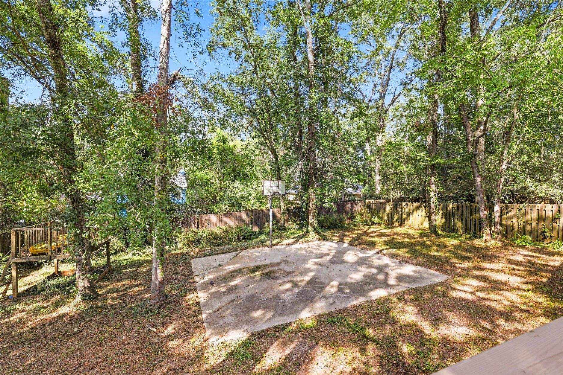 5700 Emma Lane