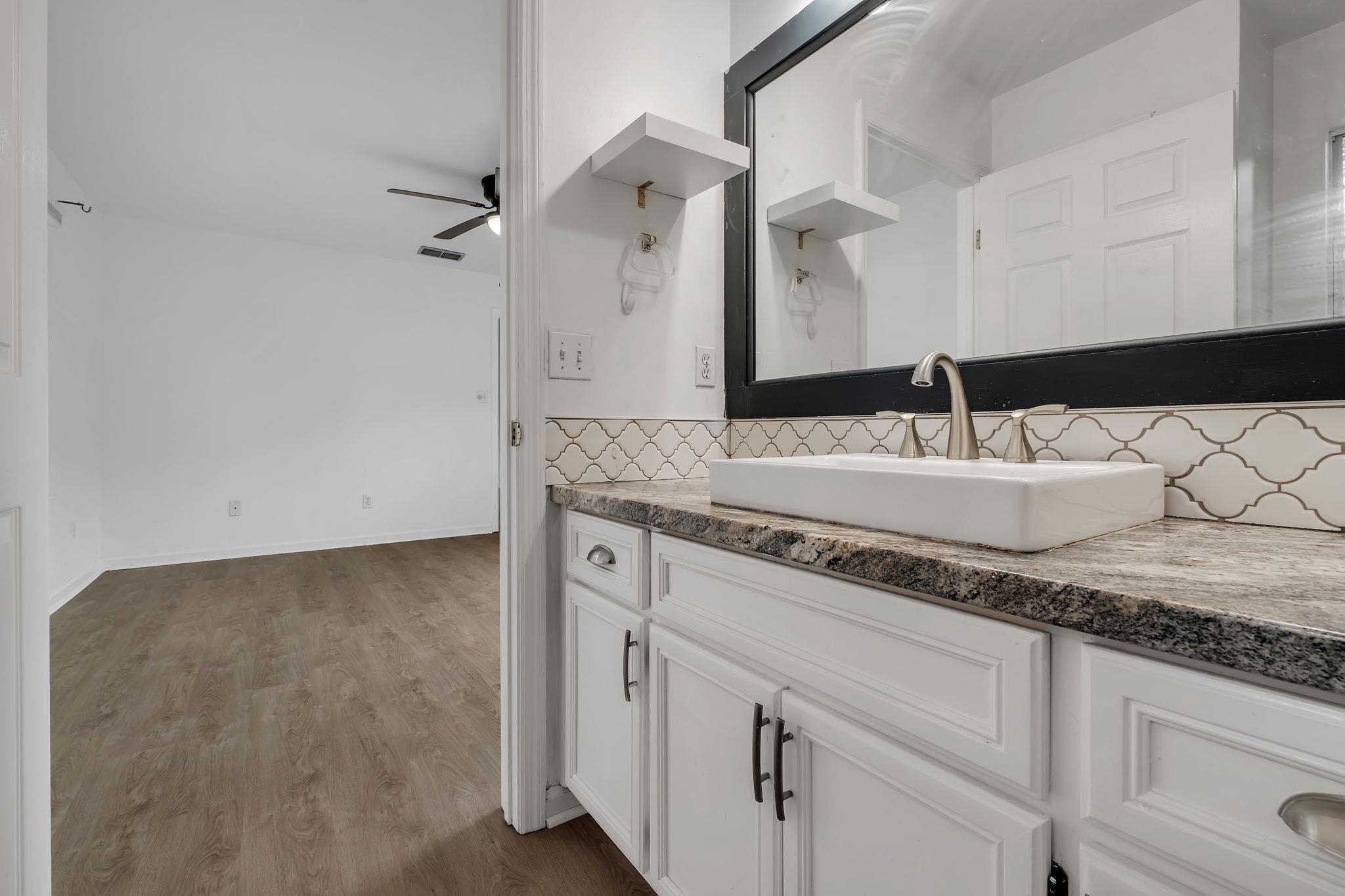 4416 Siesta Court