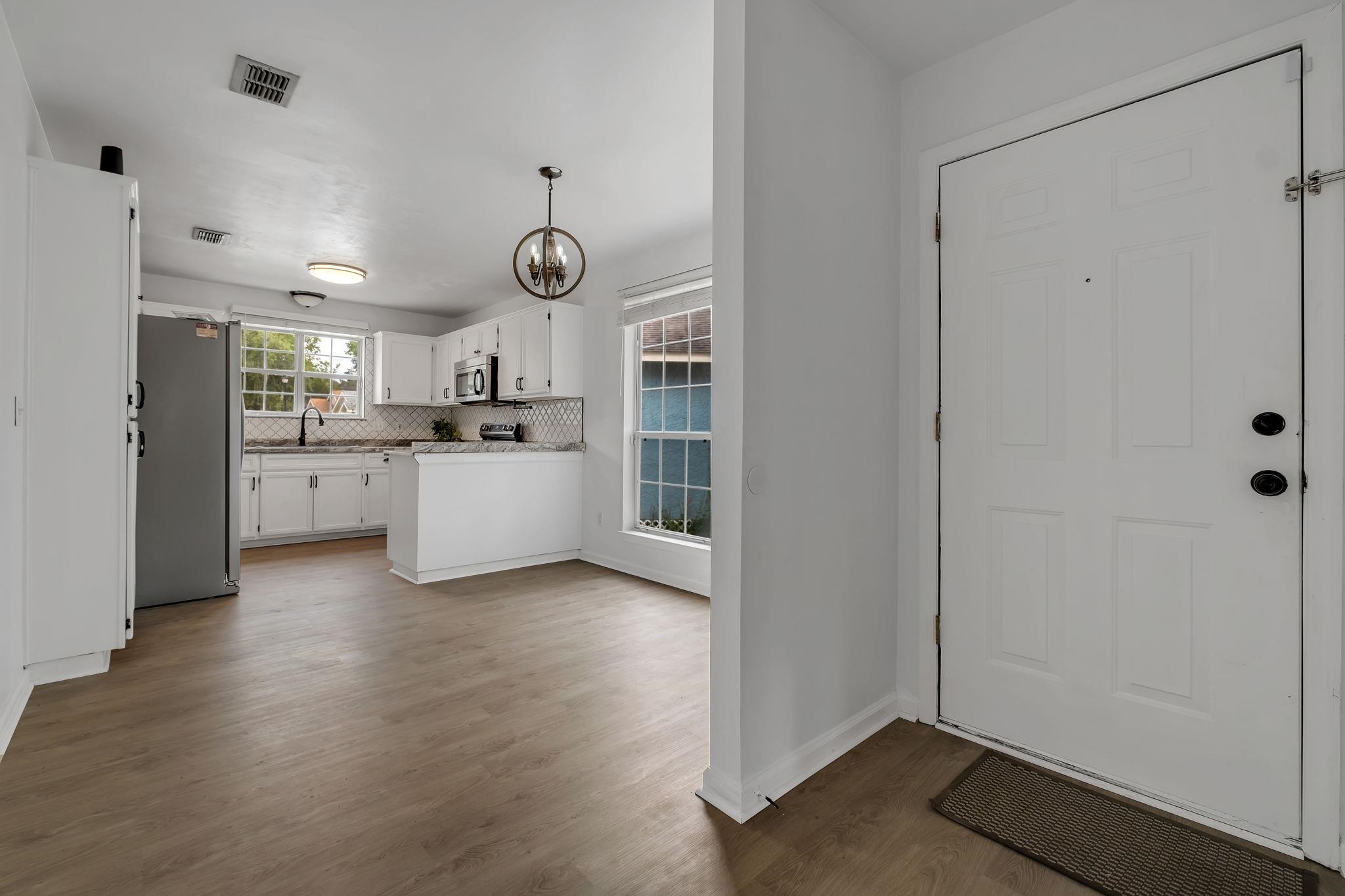 4416 Siesta Court
