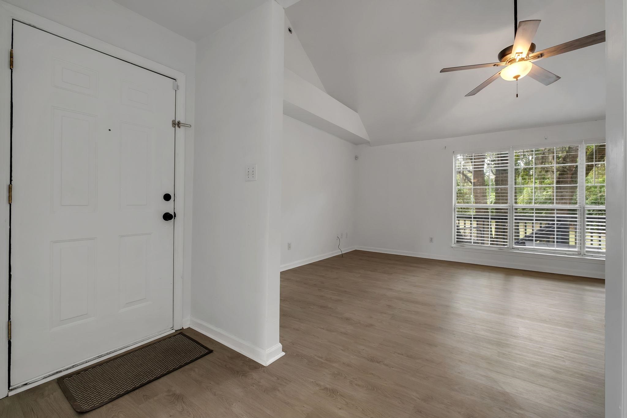 4416 Siesta Court