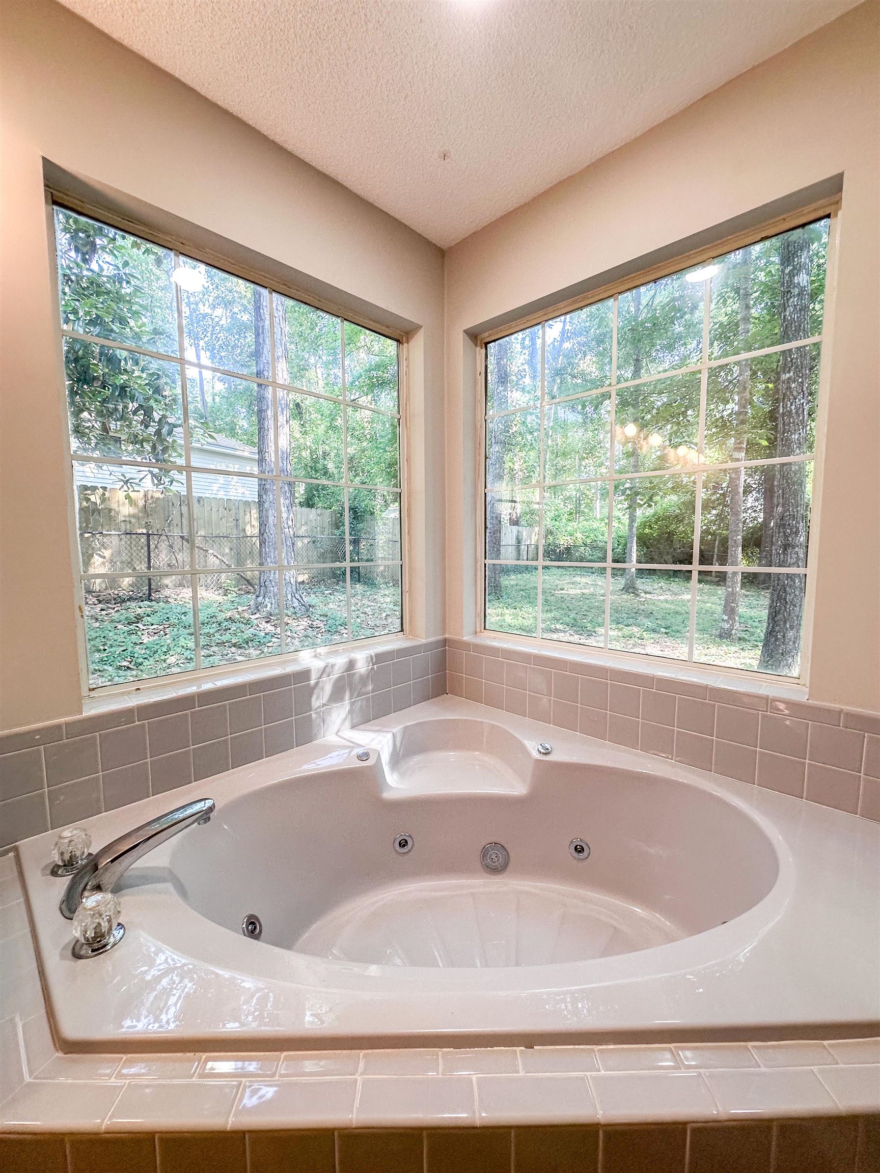 1661 Copperfield Circle