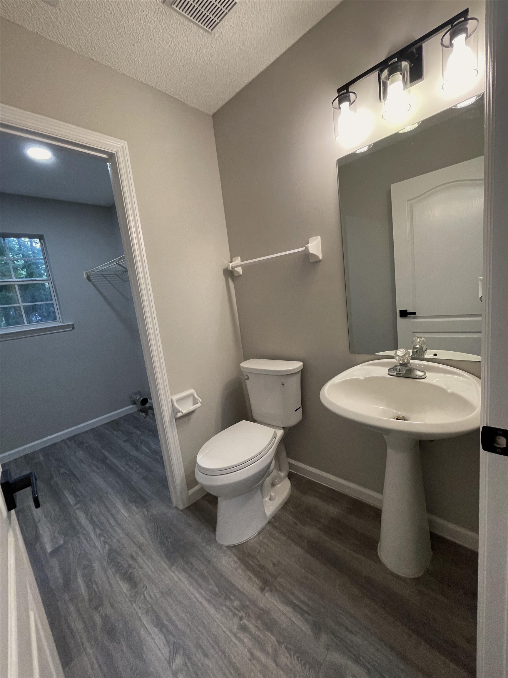 1661 Copperfield Circle