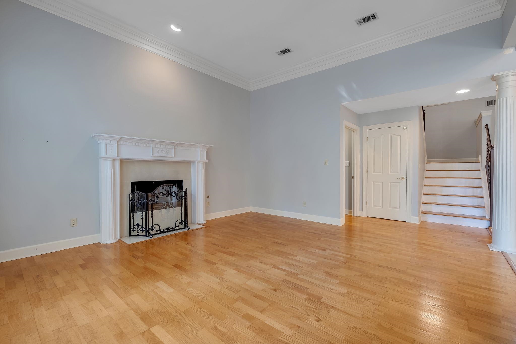 1304 Live Oak Plantation Road