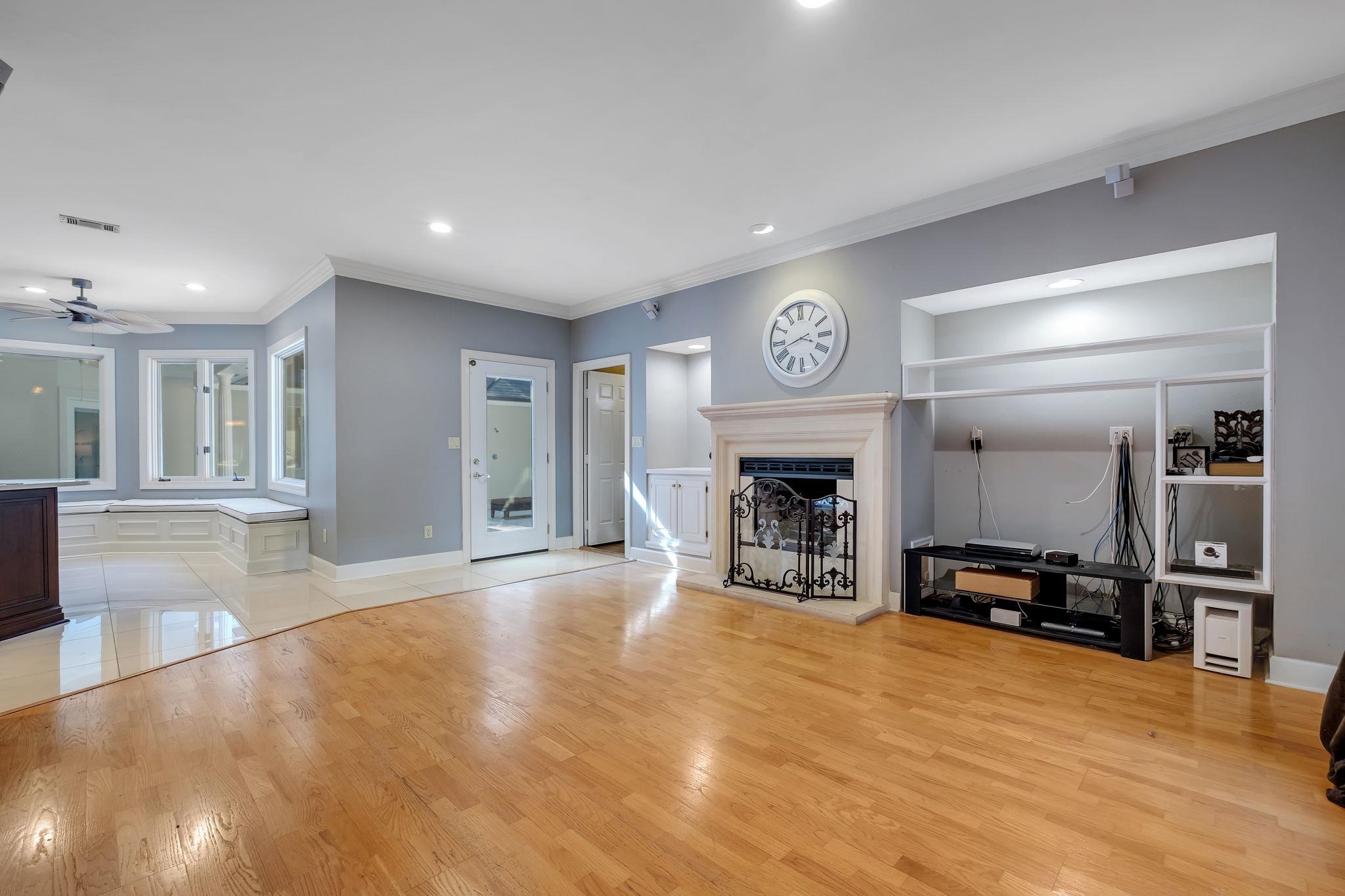 1304 Live Oak Plantation Road