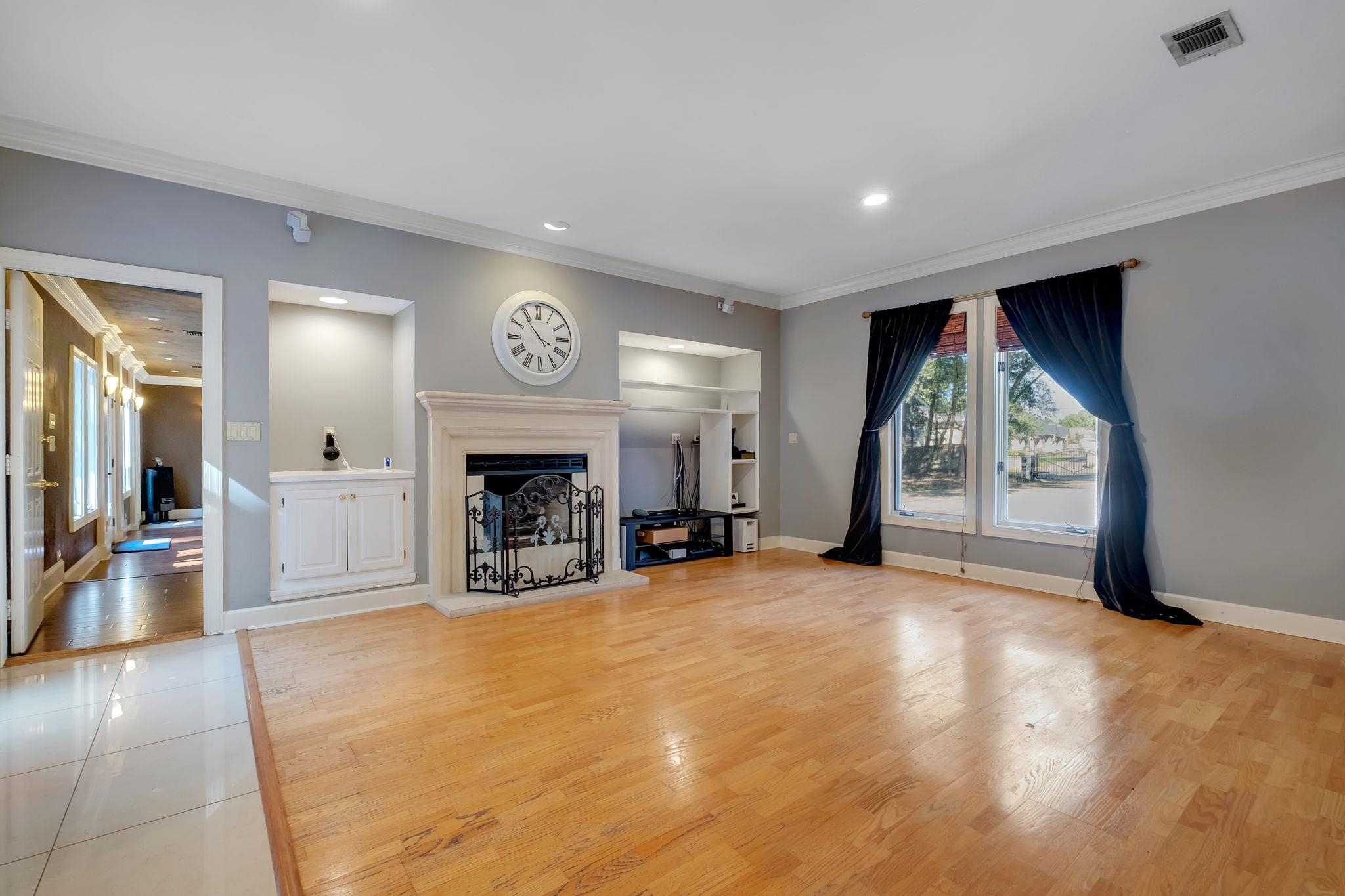 1304 Live Oak Plantation Road