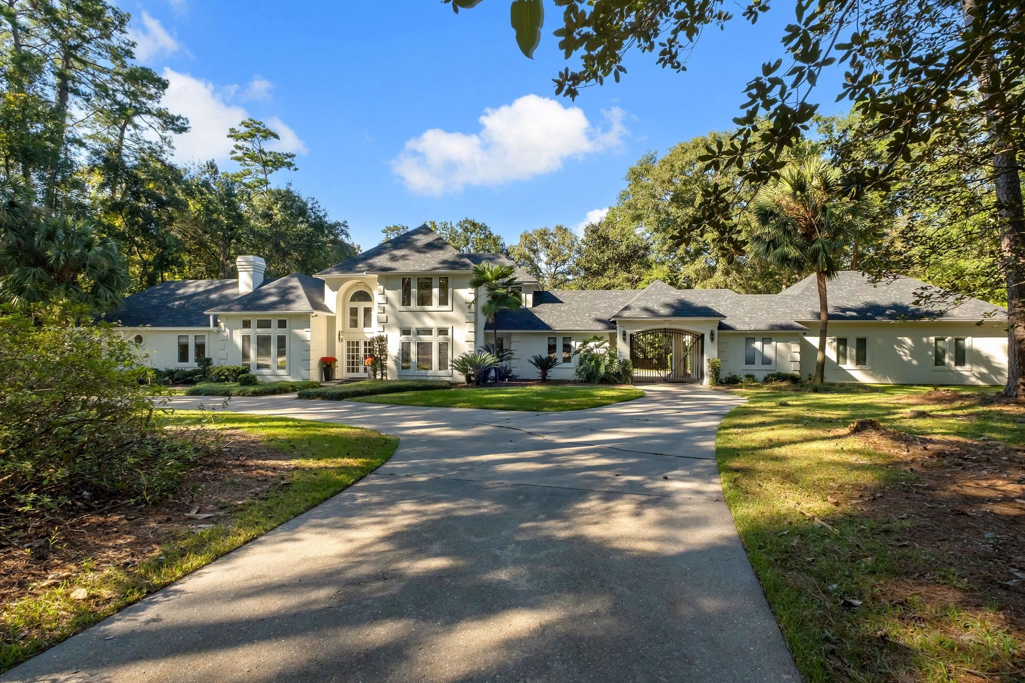 1304 Live Oak Plantation Road
