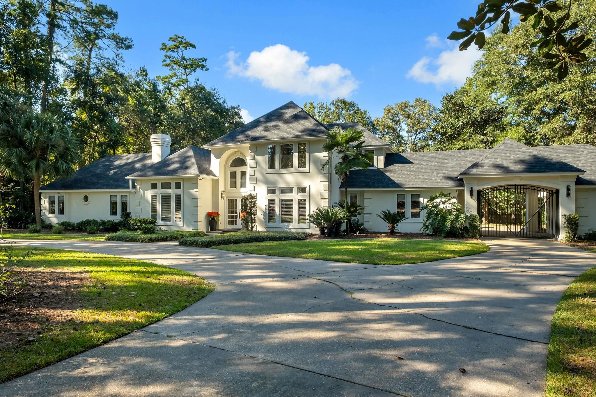 1304 Live Oak Plantation Road