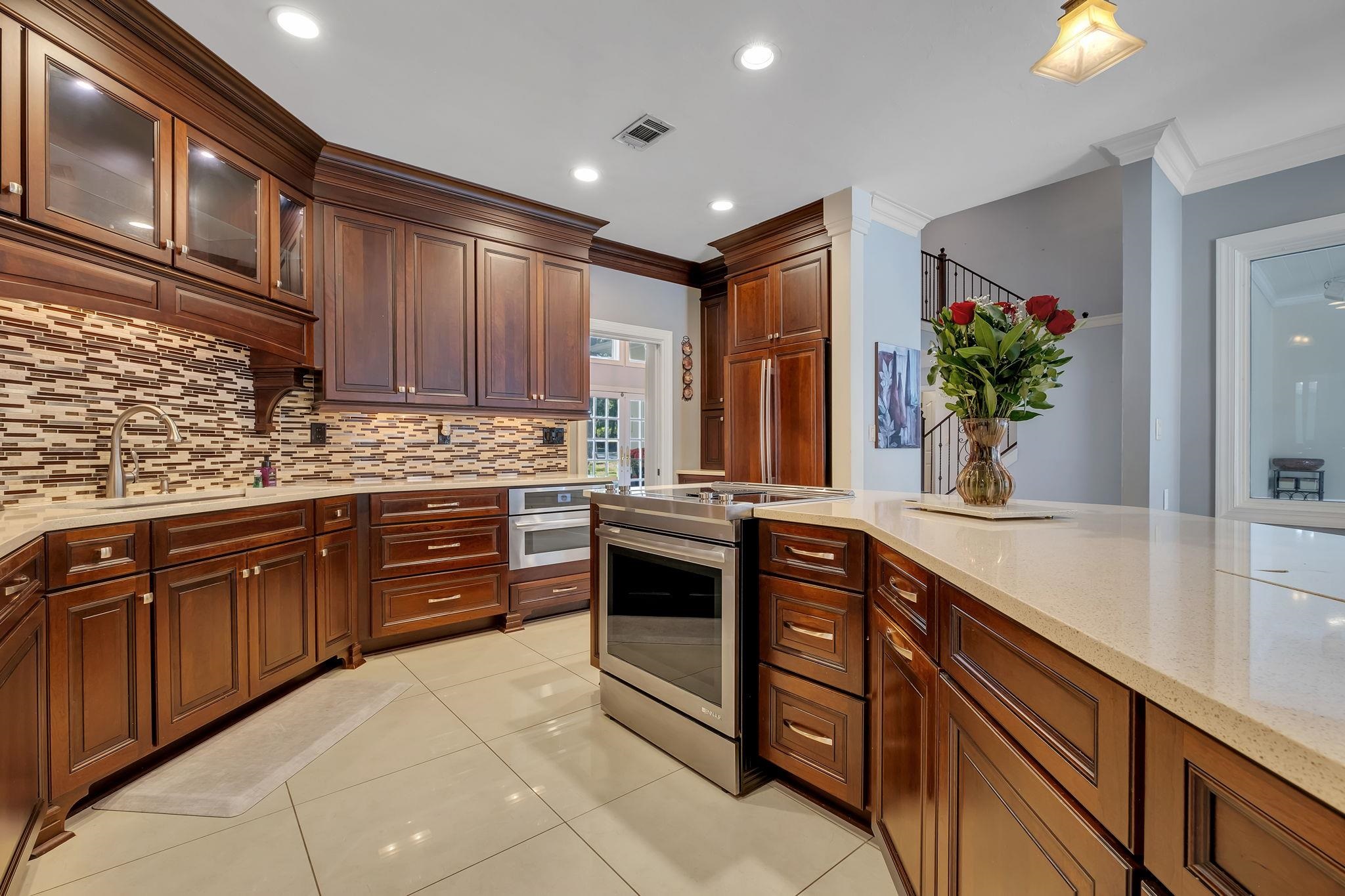 1304 Live Oak Plantation Road
