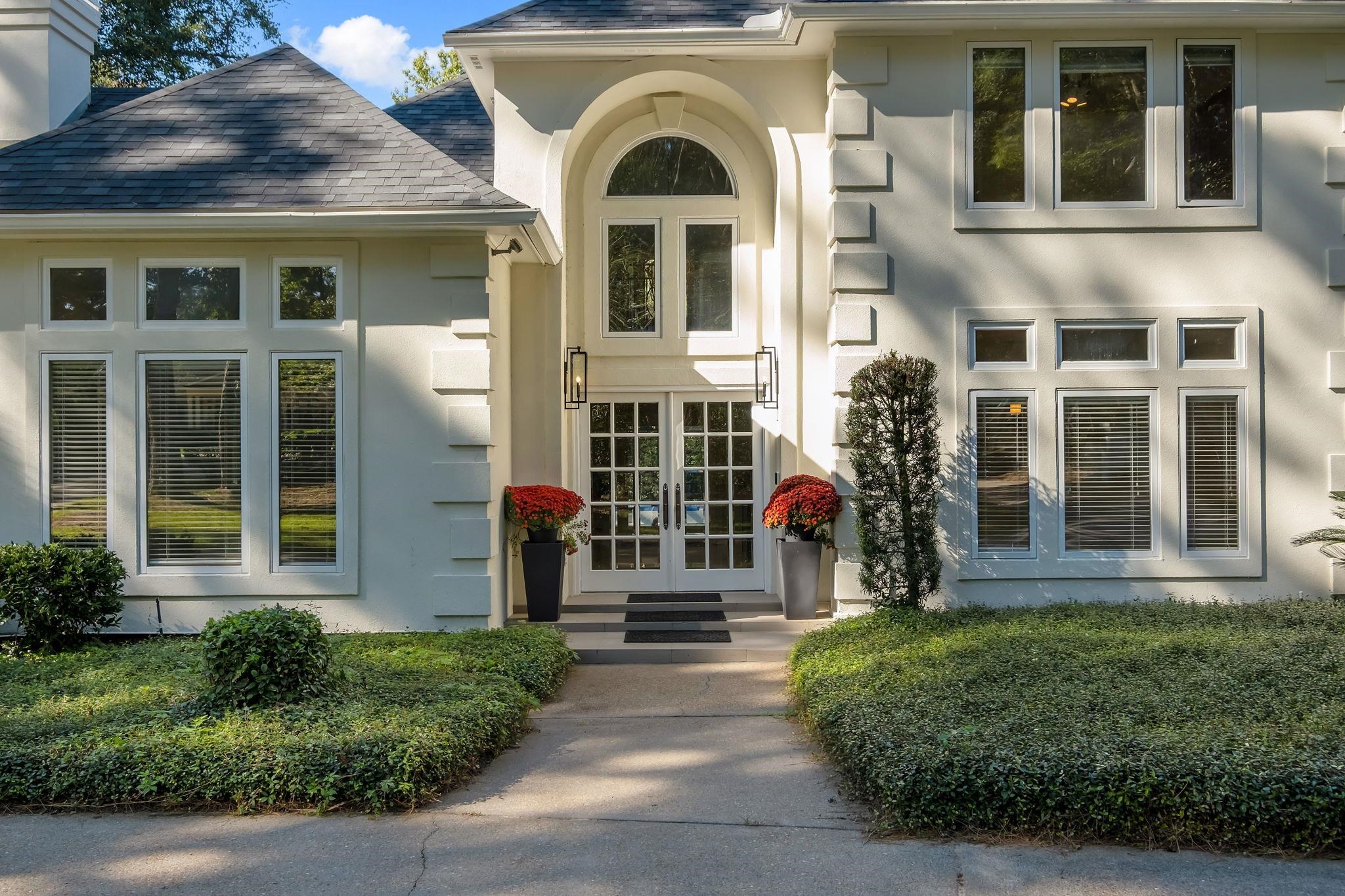 1304 Live Oak Plantation Road