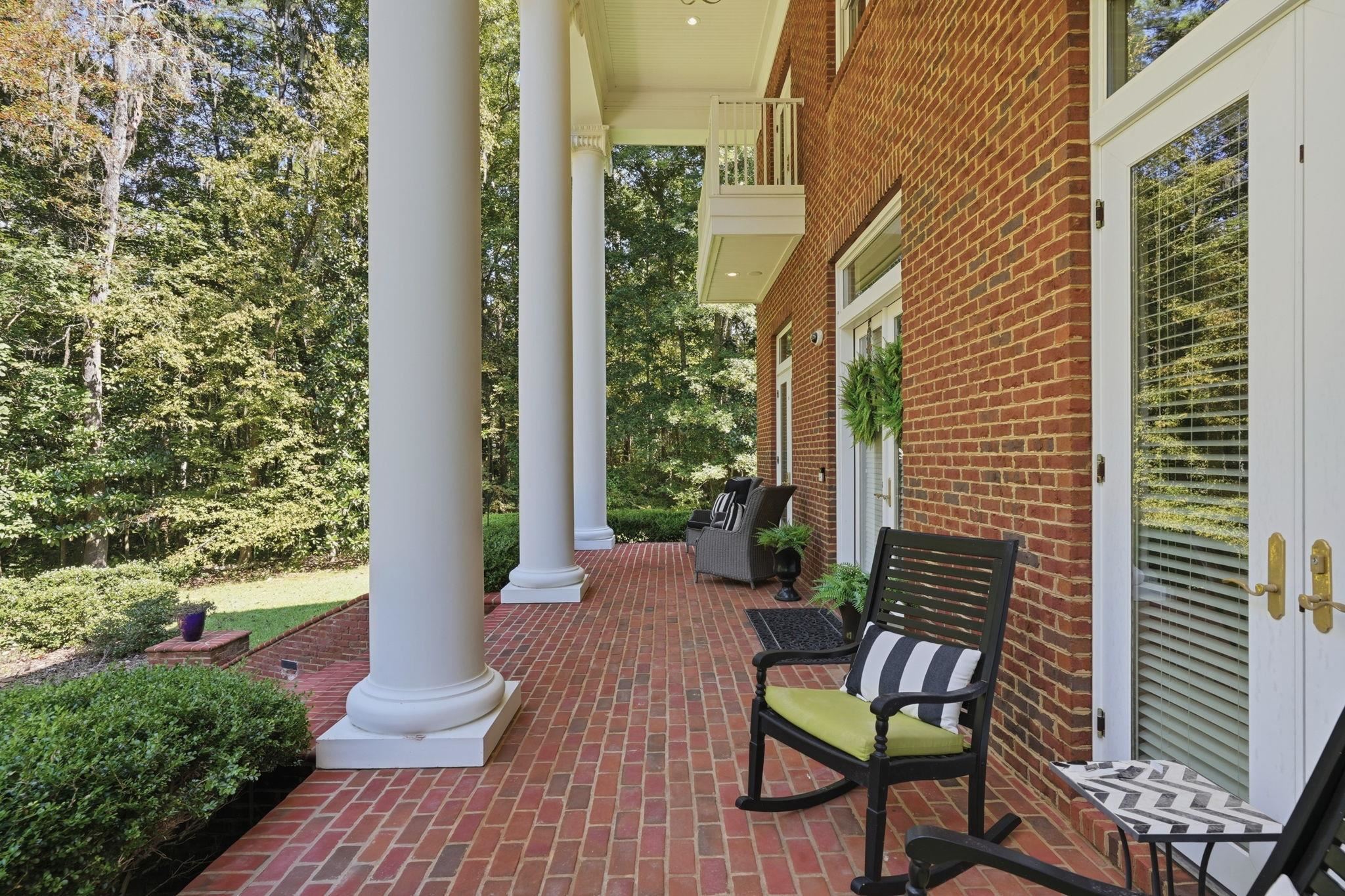 117 MEADOW WOOD Court