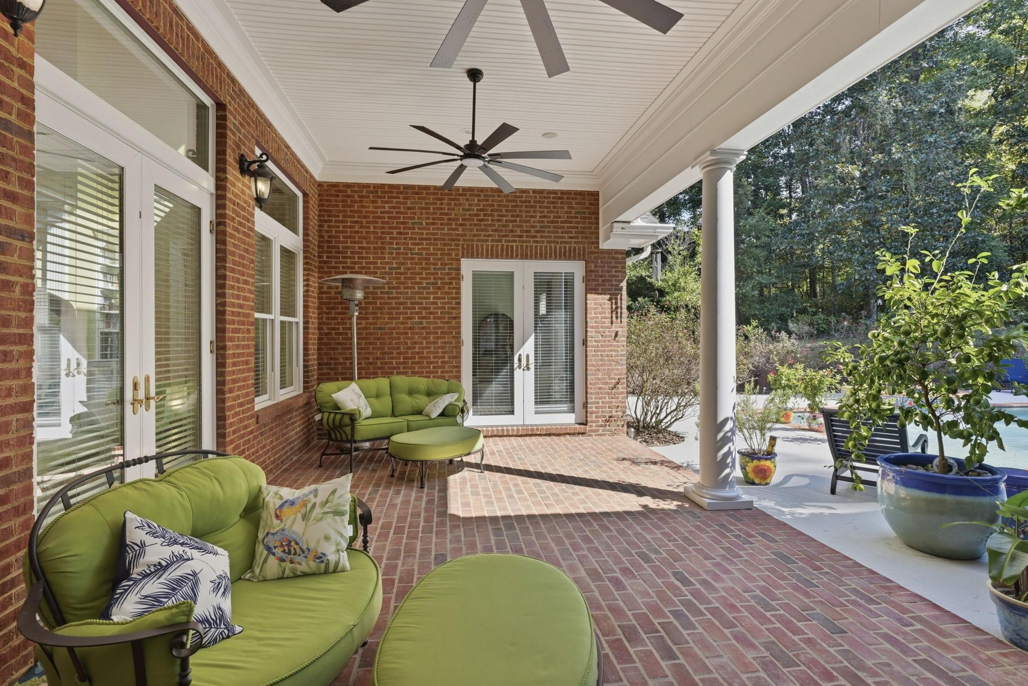 117 MEADOW WOOD Court