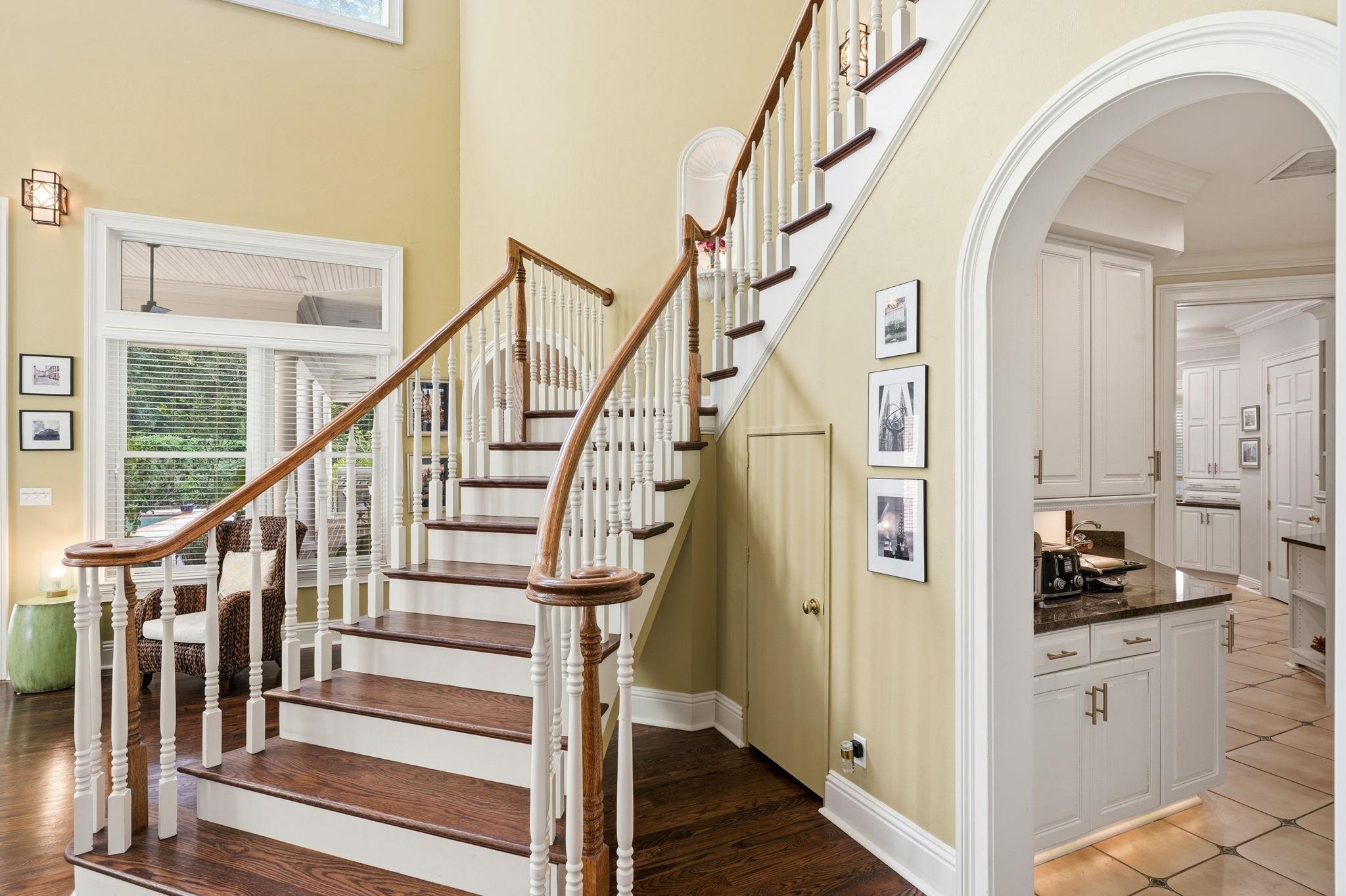 117 MEADOW WOOD Court