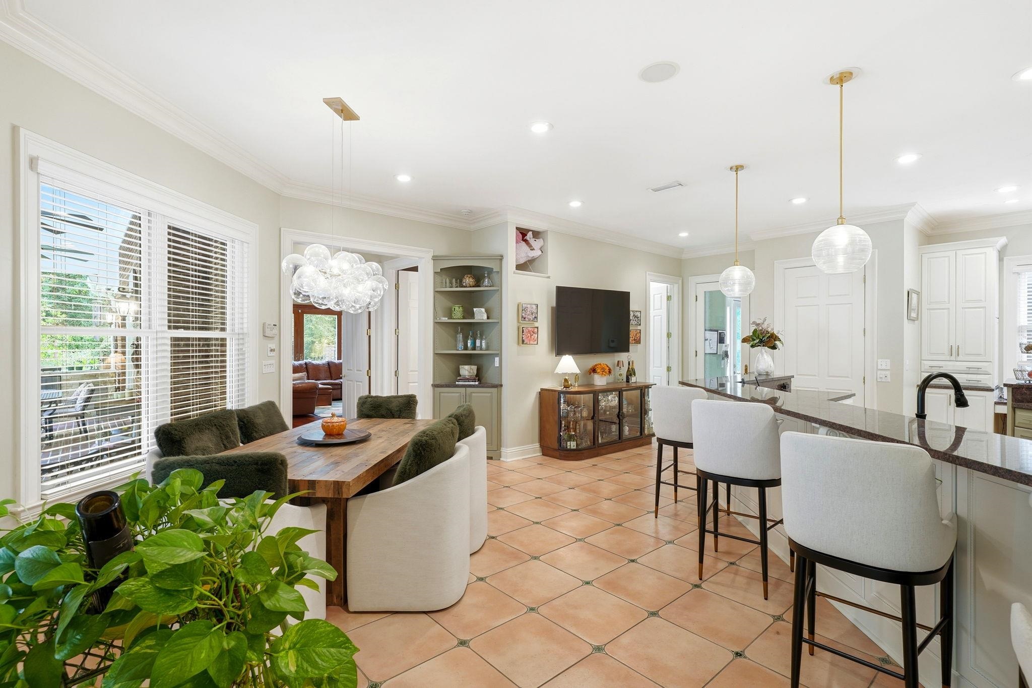 117 MEADOW WOOD Court